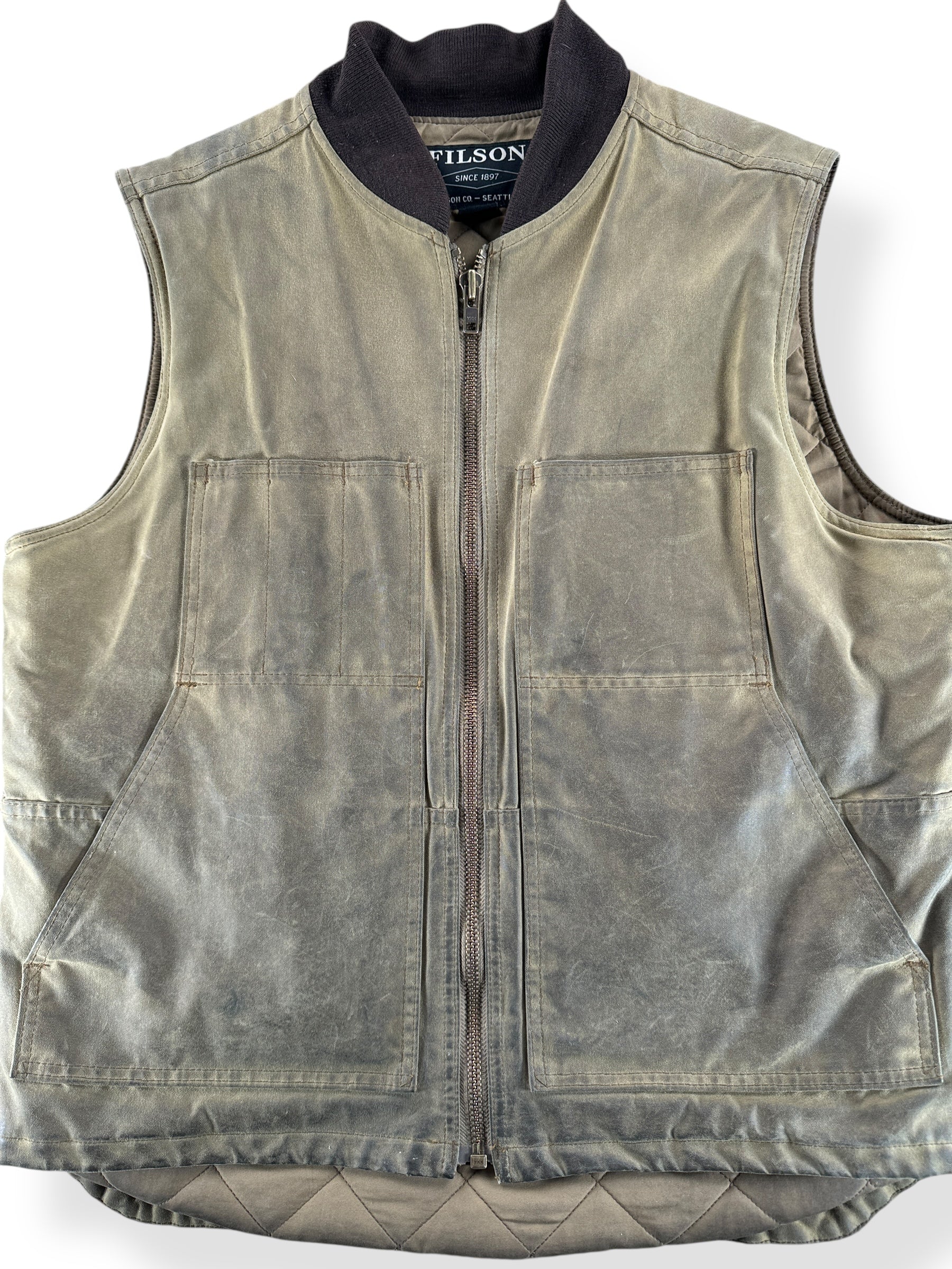 Front Close Up of Modern Filson Primaloft Vest SZ L