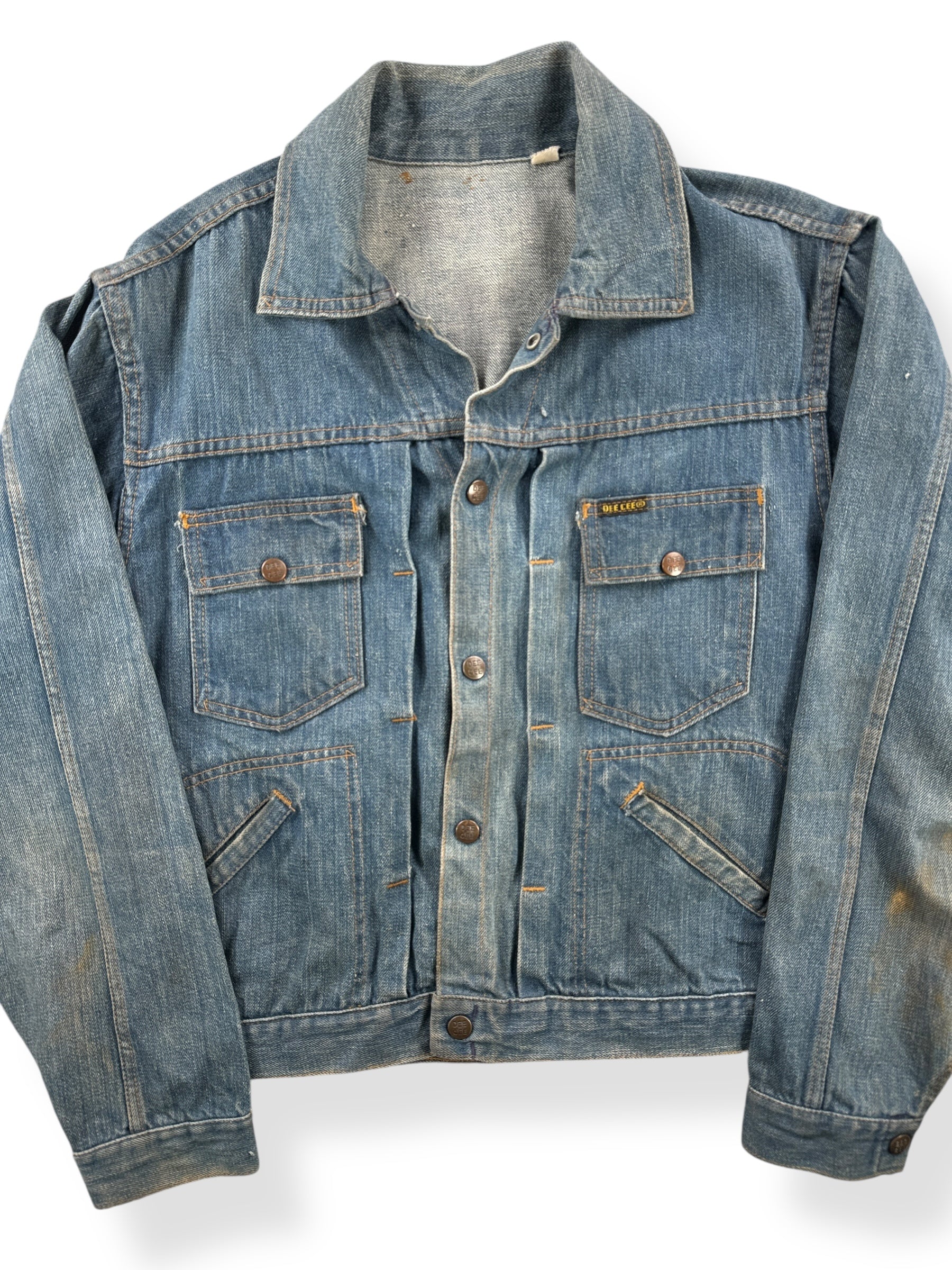 Front Close Up of Vintage Dee Cee Dark Wash Pleated Denim Jacket SZ 40