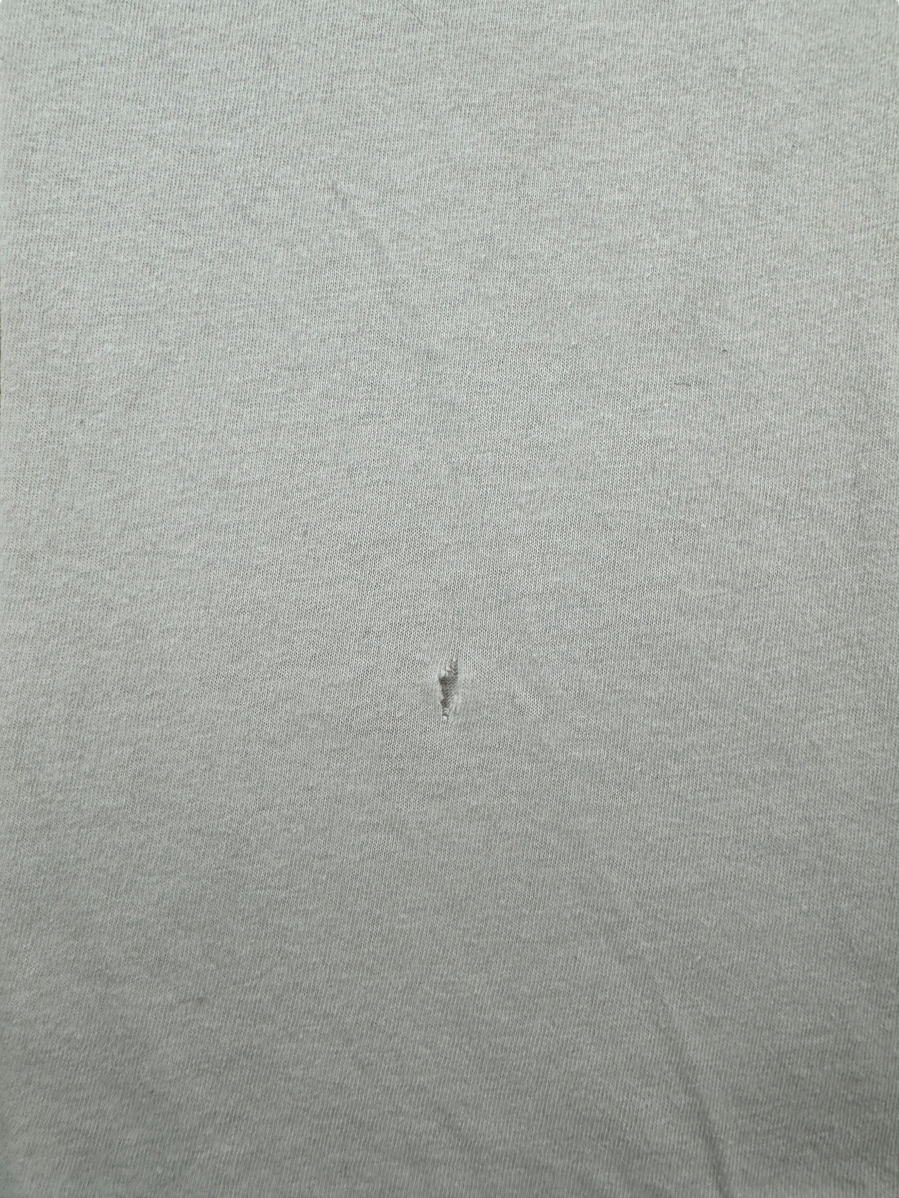 Hole on Back of Vintage Manhattan Tee SZ M