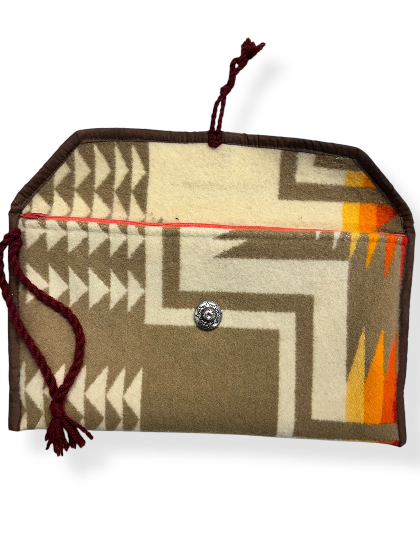 Open view of 1970s Chief Joseph Pendleton Blanket Clutch