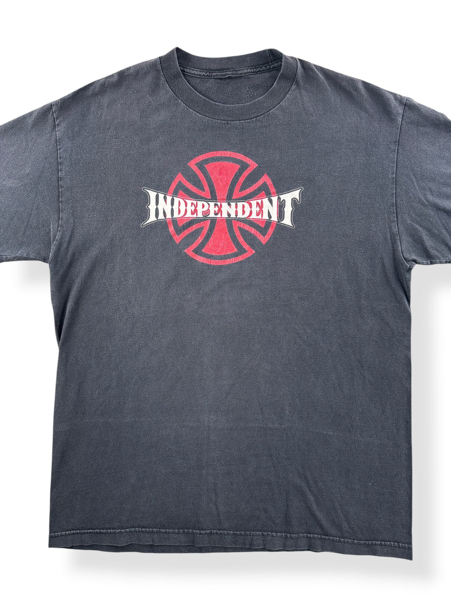 Front Close Up of Vintage Independent Trucks Tee SZ M