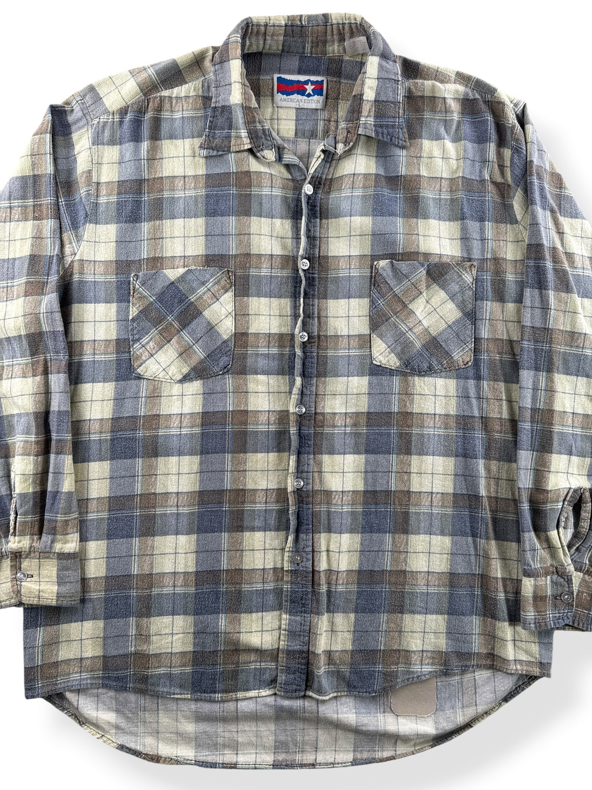 Close-up of Vintage American Edition Printed Cotton Flannel SZ L
