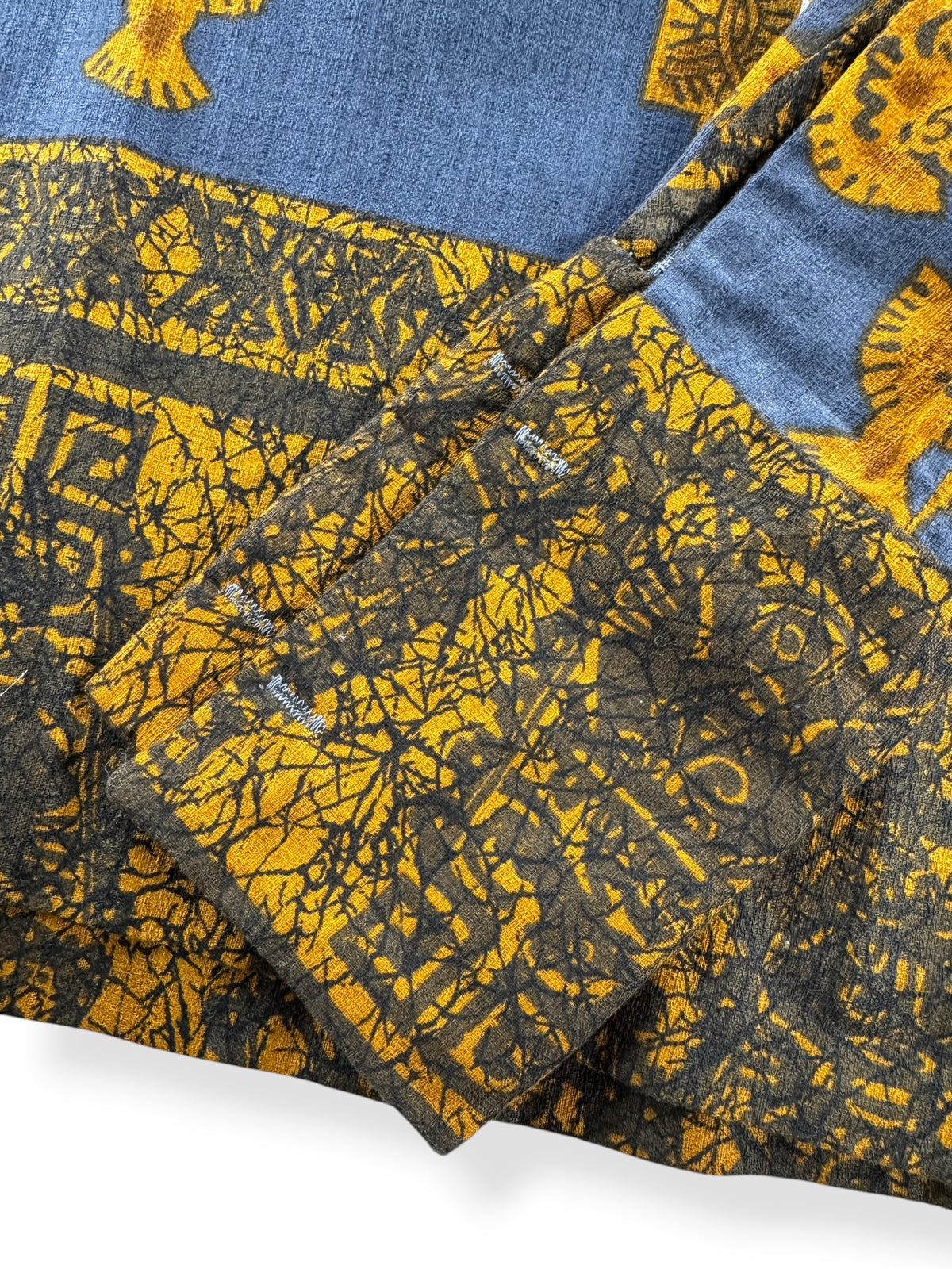 French cuffs on Vintage Pullover Barkcloth Aloha Shirt SZ S