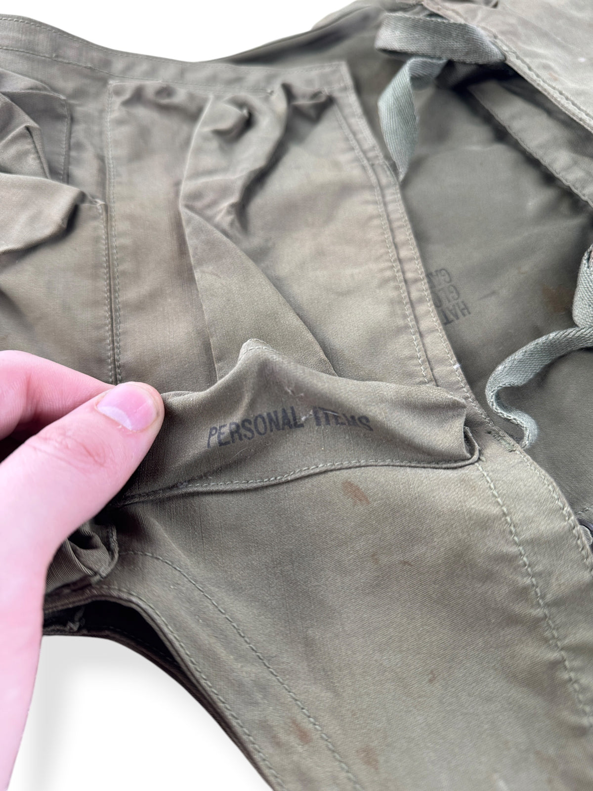 Personal items pocket on back of Vintage WWII US Army Air Forces Flight Survival Vest SZ S