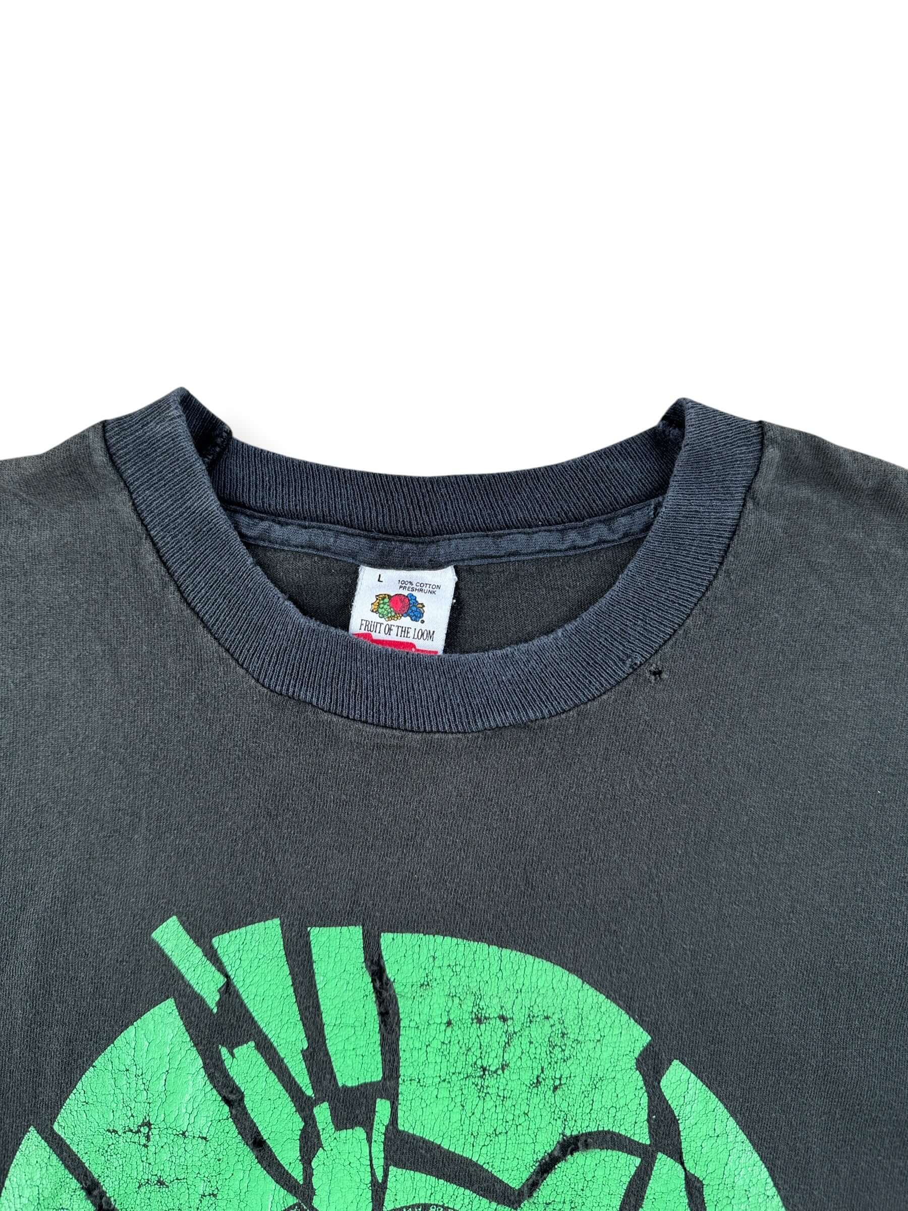 Collar on Vintage 90s WAMH Tee SZ L