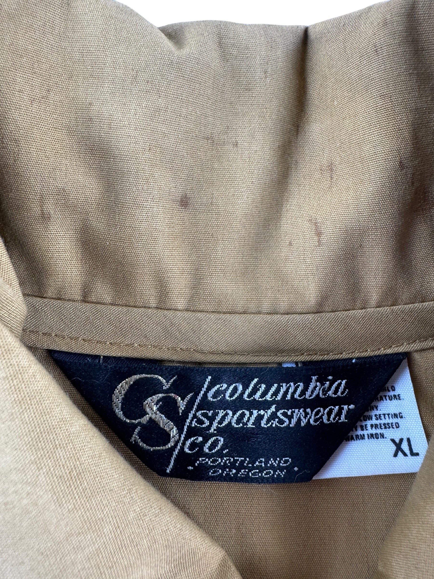 Label on Vintage Columbia Sportswear Fishing Jacket SZ XL