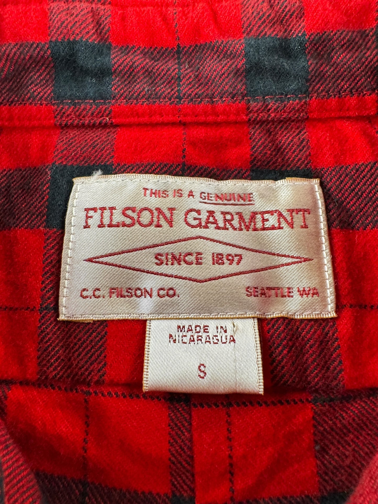 Label on Filson Red and Black Alaska Guide Shirt SZ S