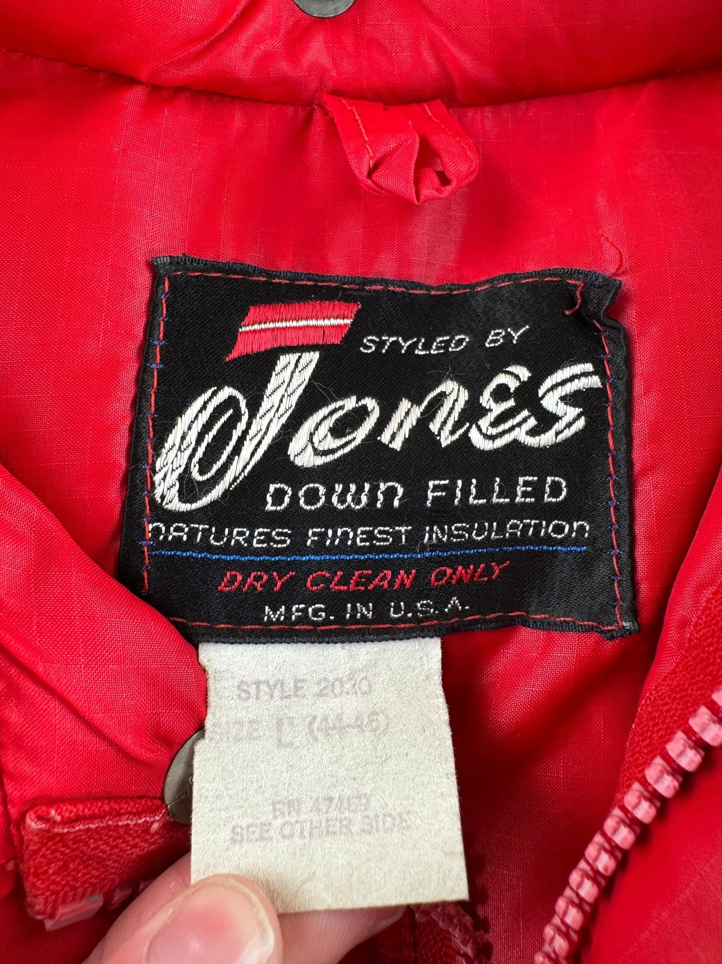 Tag on Vintage Jones Red Puffer Jacket SZ L