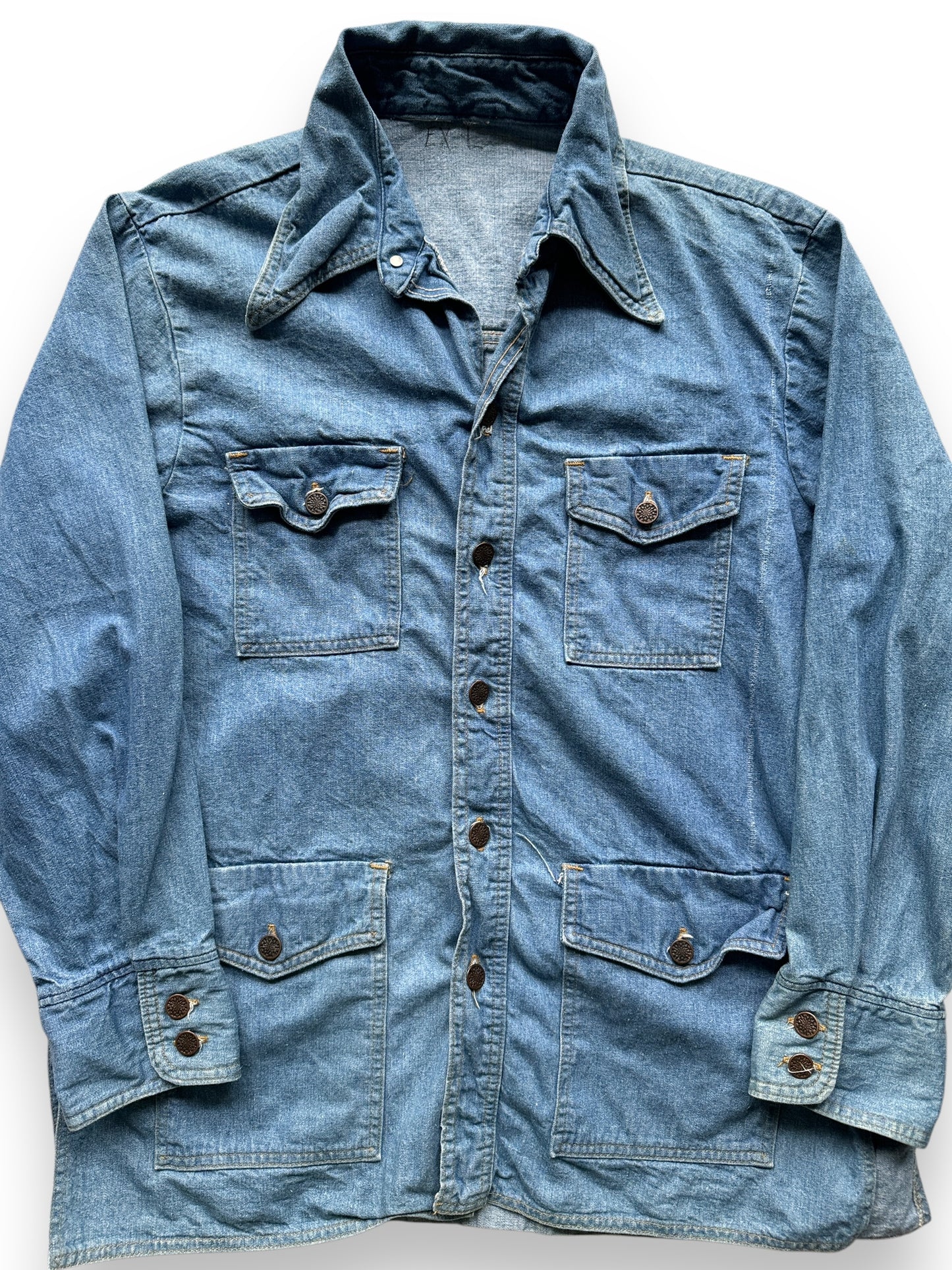 front close up of Vintage Unbranded Denim Safari Coat SZ XL