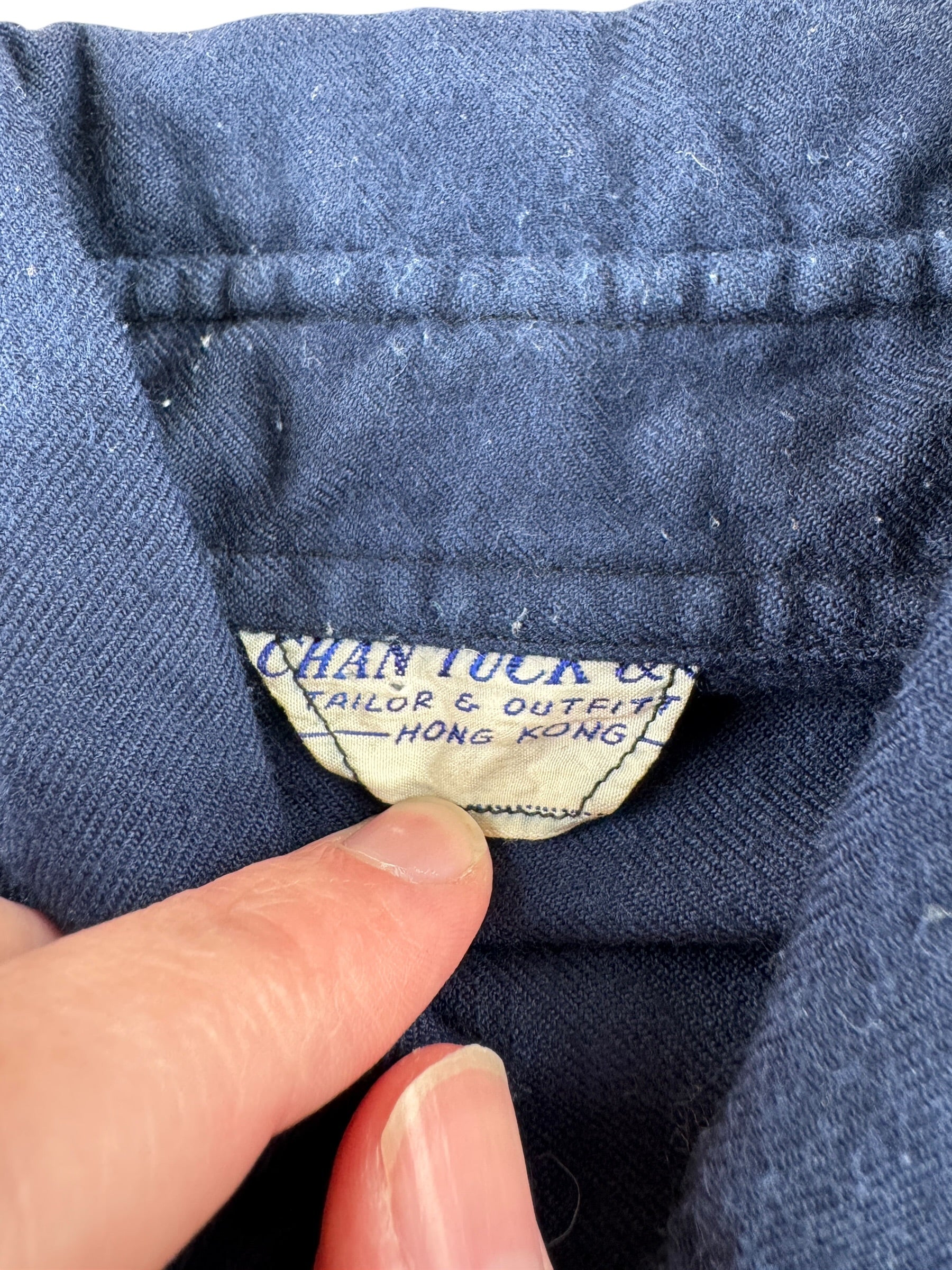 Label on Vintage Navy Blue Cotton Button Up Shirt SZ M