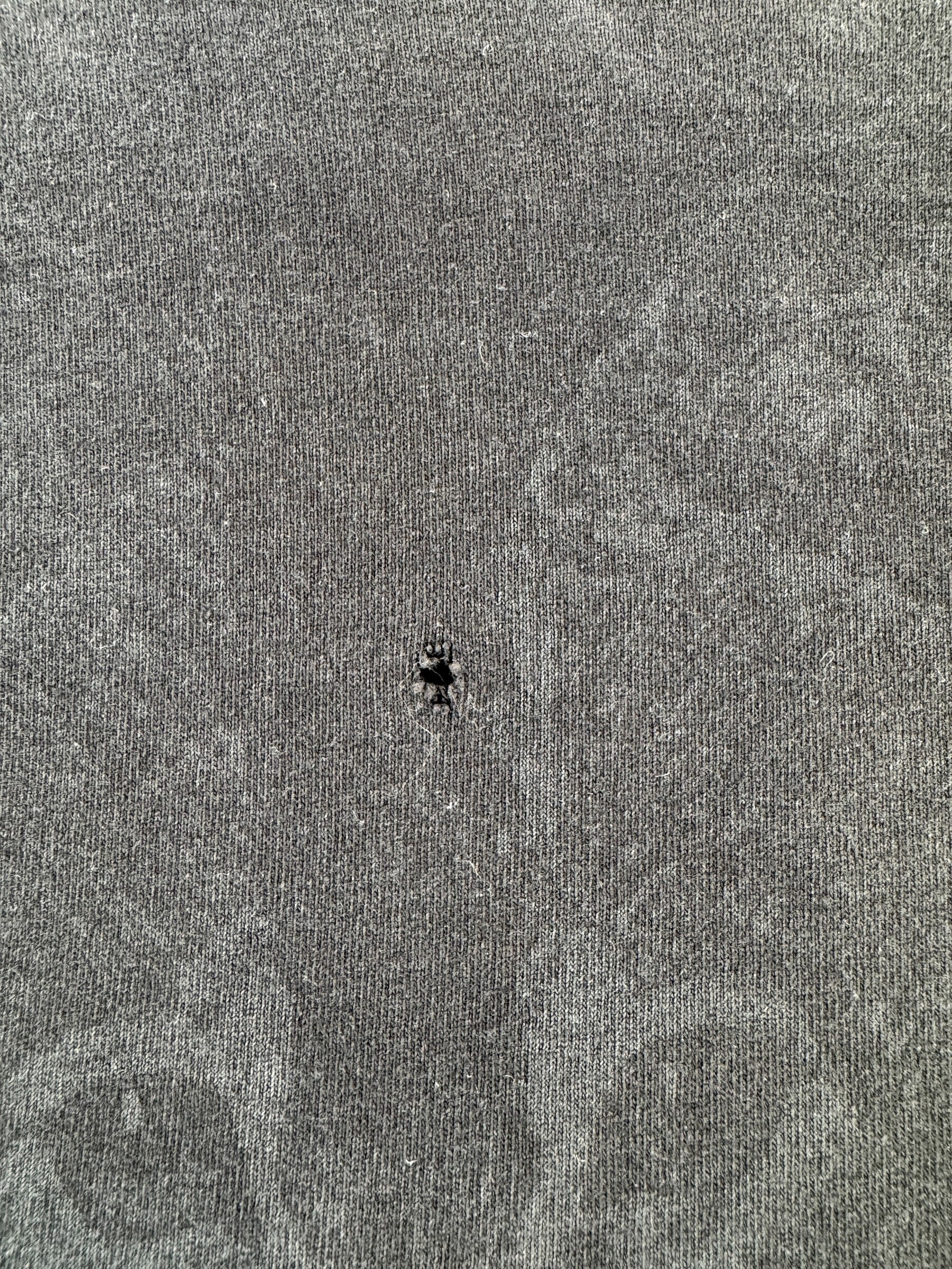 Hole on Vintage Alaska Wolf Tee SZ M
