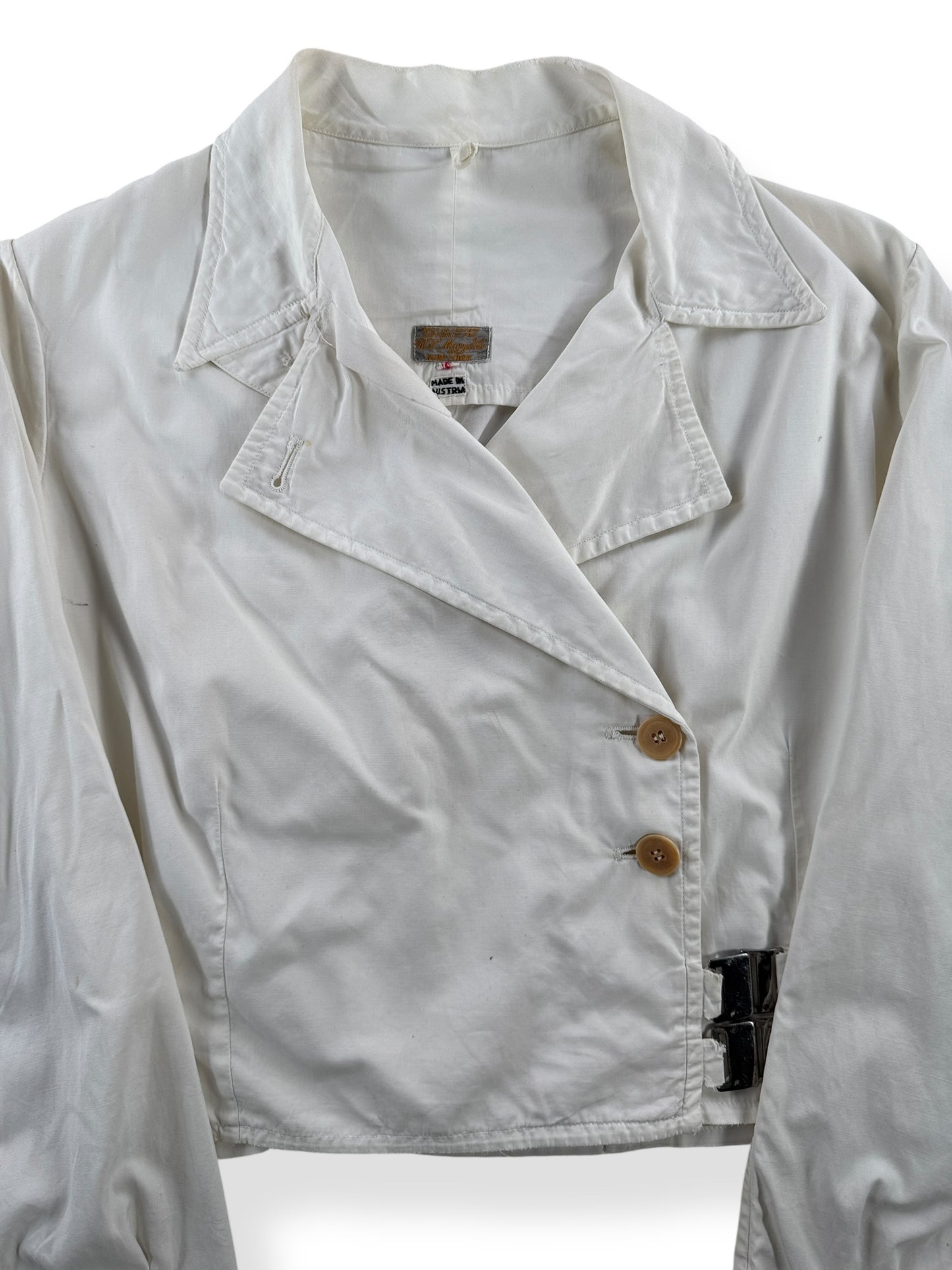 Front Close Up of Vintage 50s White Ski Jacket SZ 42 (Fits S)