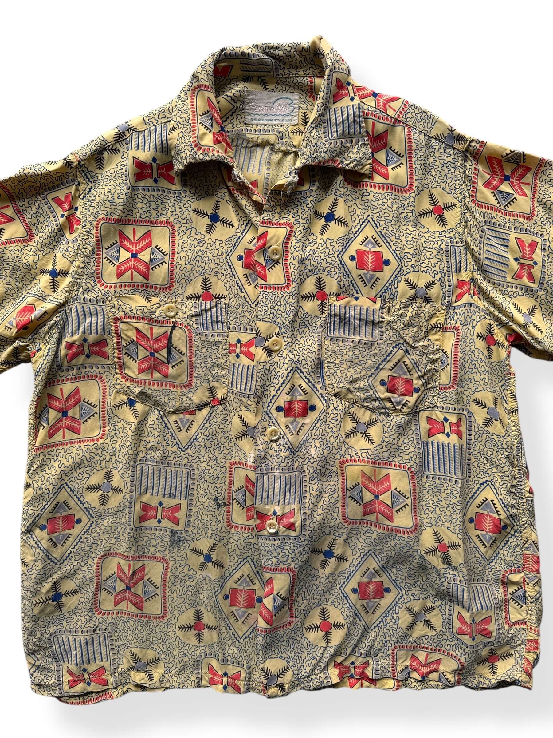 Front Close Up of Vintage Black Bear Corsair Aloha Shirt SZ M