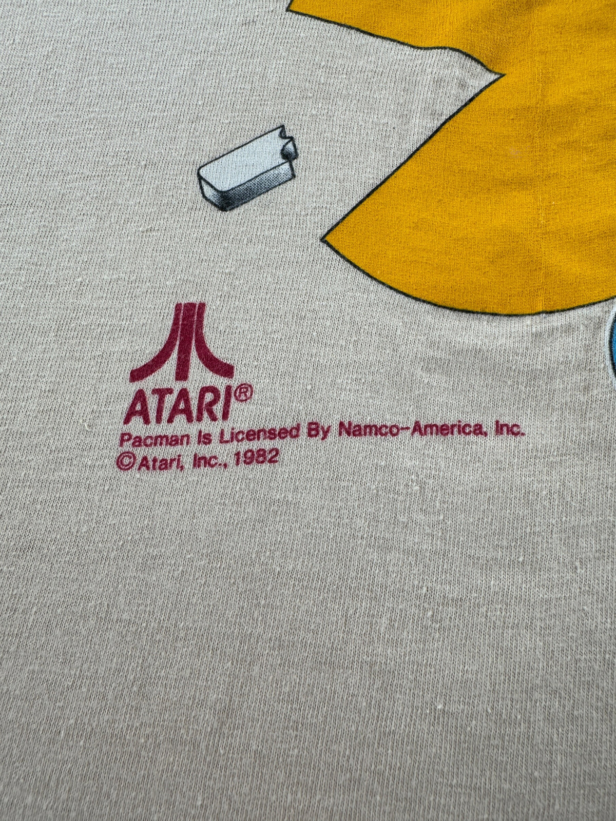 1982 copyright on Vintage '82 Atari 2600 Pac Man Tee SZ L (Fits M)