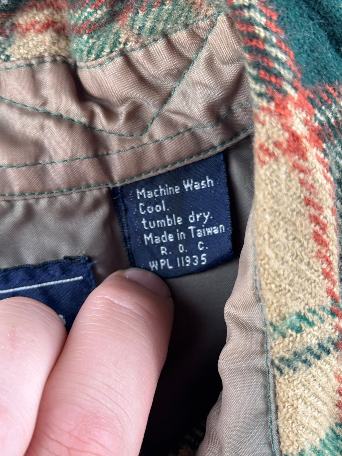 Tags on Vintage 70s JC Penney Flannel SZ L