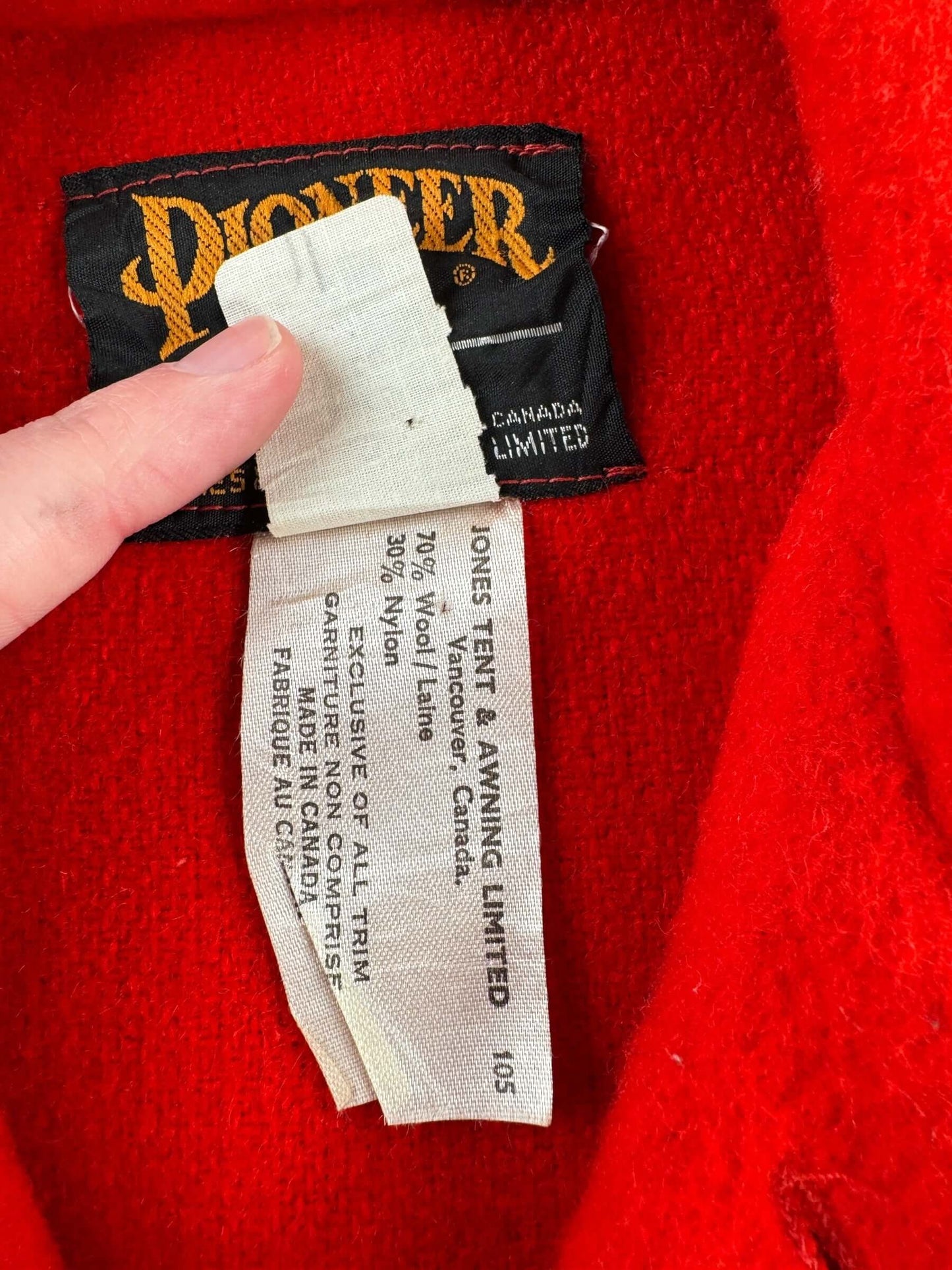 Label on Vintage Pioneer Wool Shirt Jac SZ M AS IS