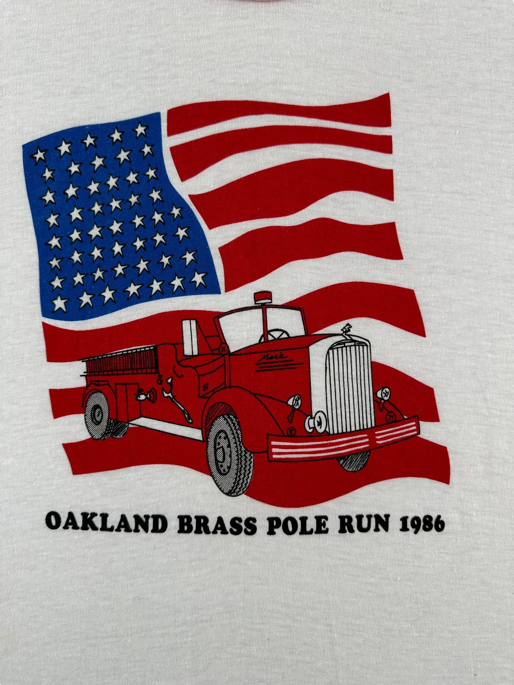 Front Graphic of Vintage Oakland Fire Truck Run Ringer SZ L