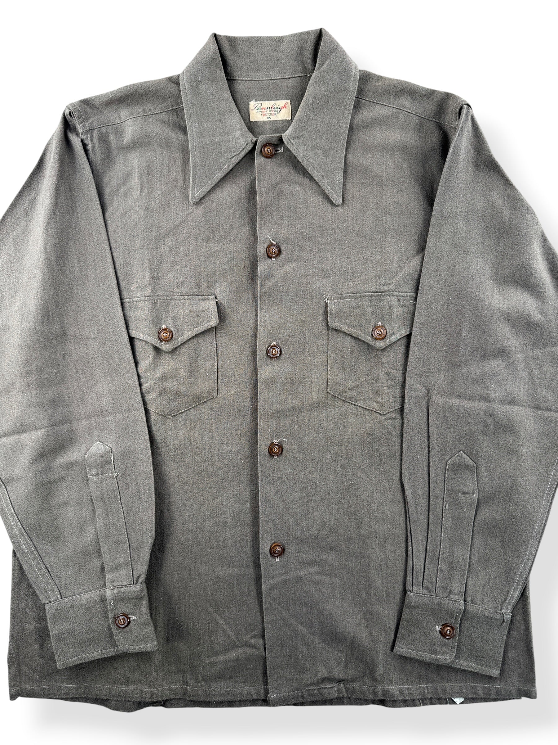 Close-up of Vintage 1950s Pennleigh Button Up Shirt SZ M