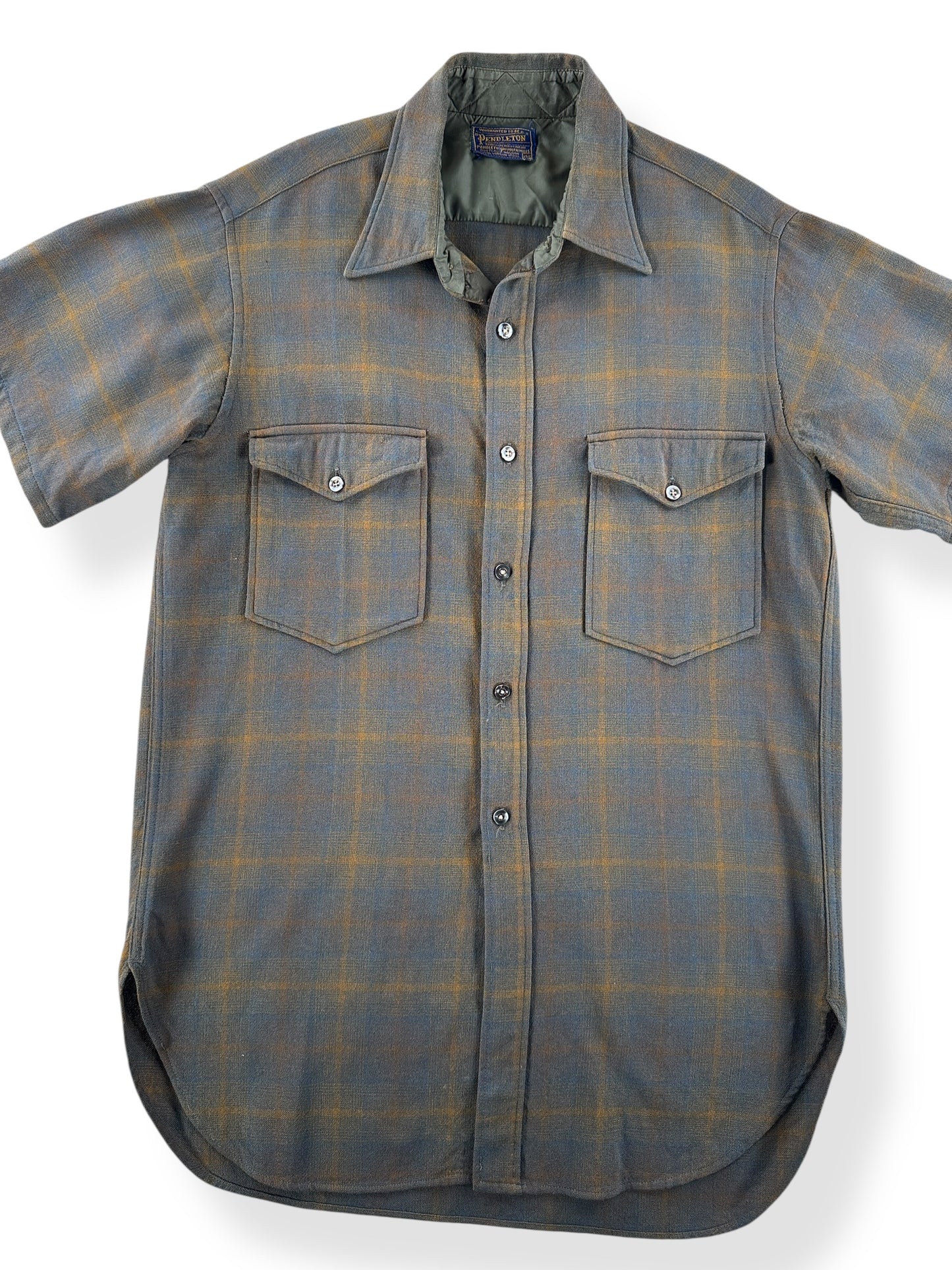 Front Close Up of Vintage 50s Era Pendleton Short Sleeve Shadow Plaid Flannel SZ M