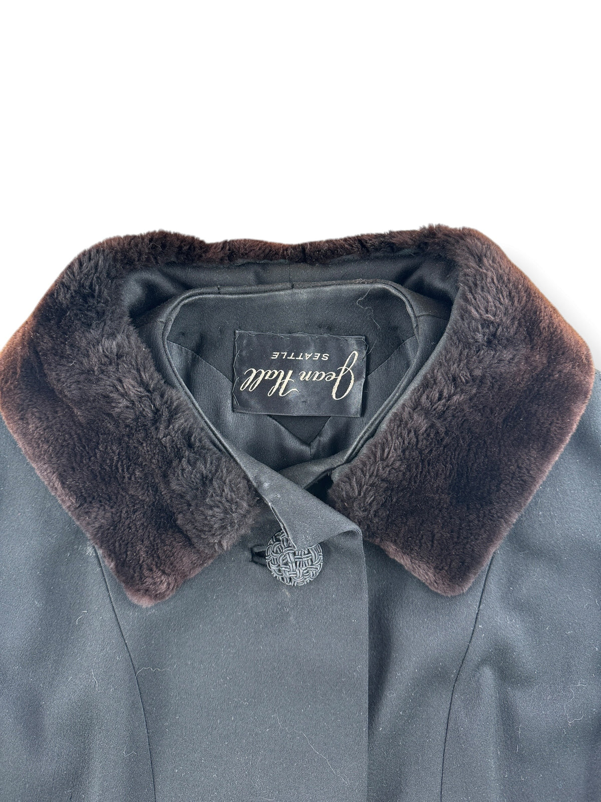 Collar on Vintage Black Swing Coat SZ M