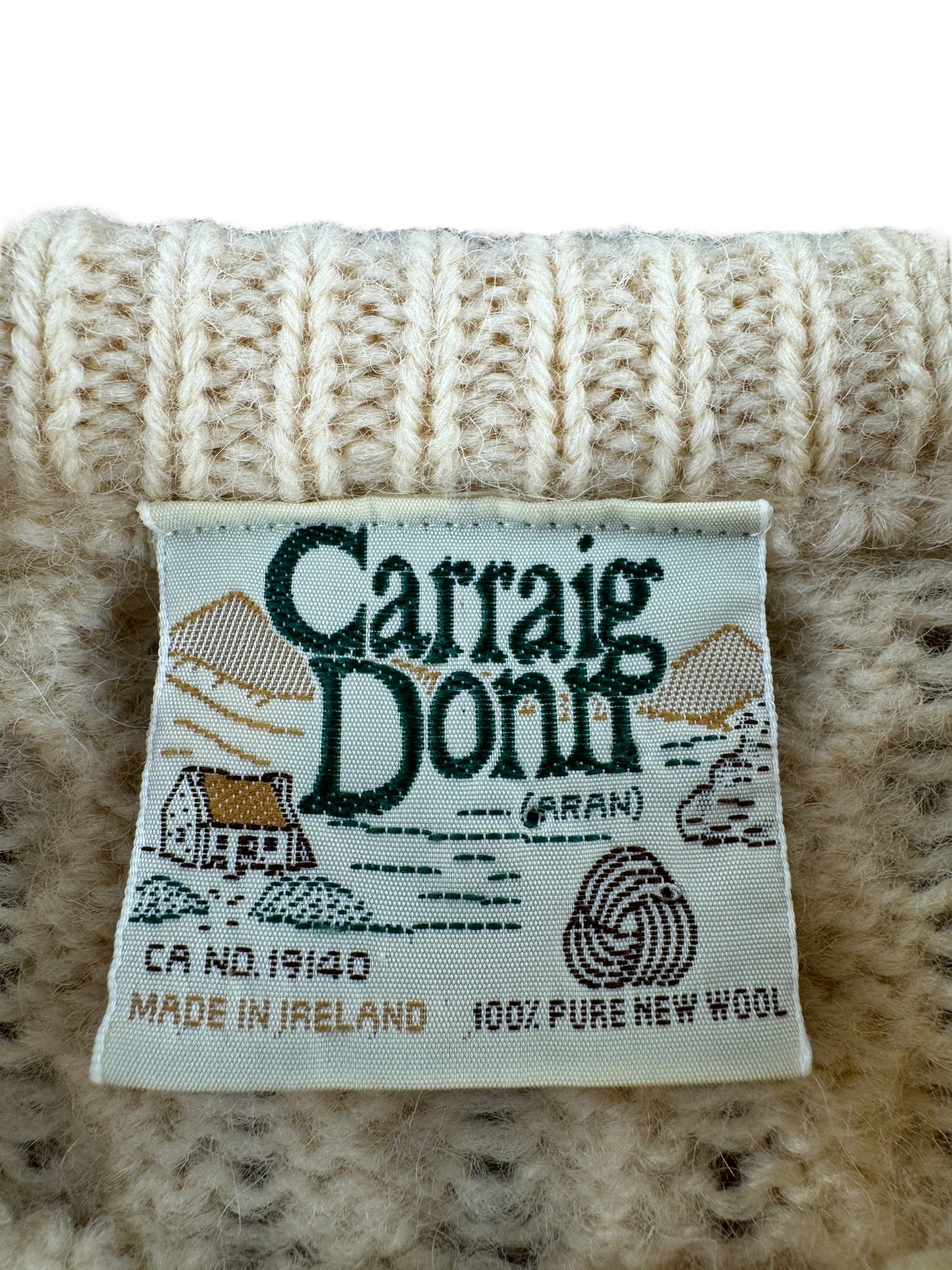 Tag on Vintage Carraig Donn Irish Wool Cable Knit Sweater SZ XL