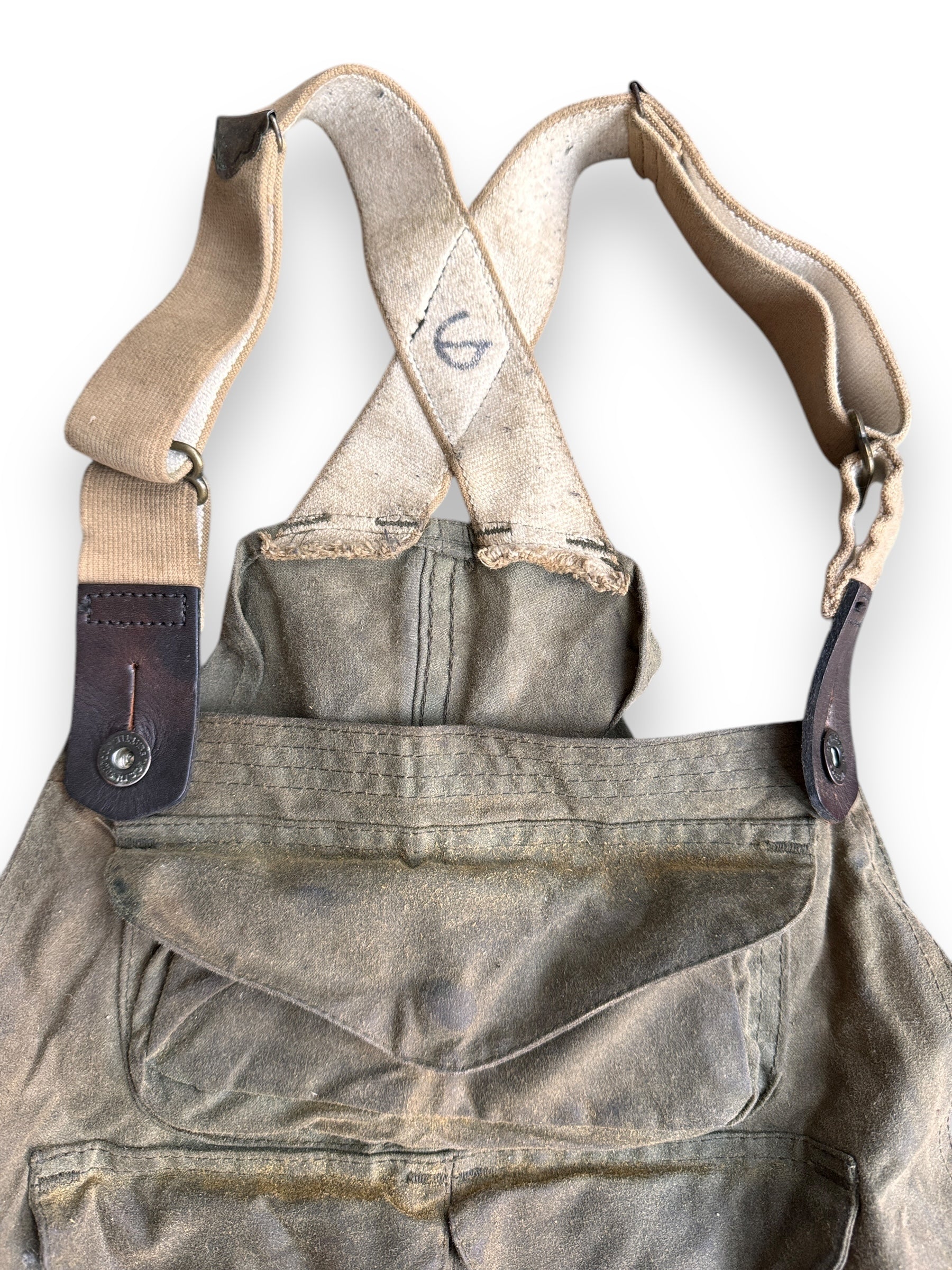 straps of Filson Double Hunting Bibs W38x30