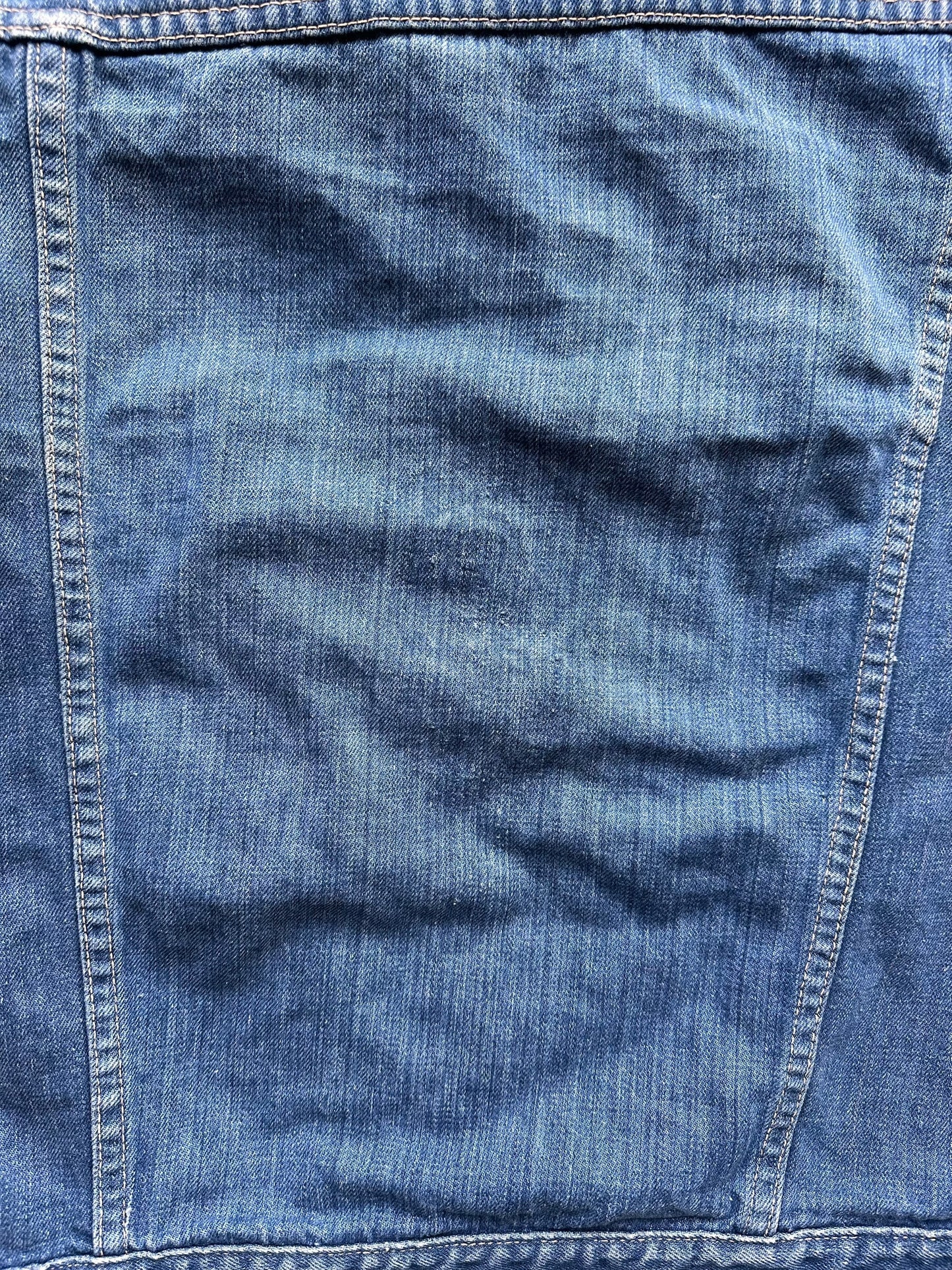 Ghost Rose on Back of Vintage Unbranded Type 3 Denim Jacket SZ M | Vintage Denim Jacket Seattle | Seattle Vintage Denim