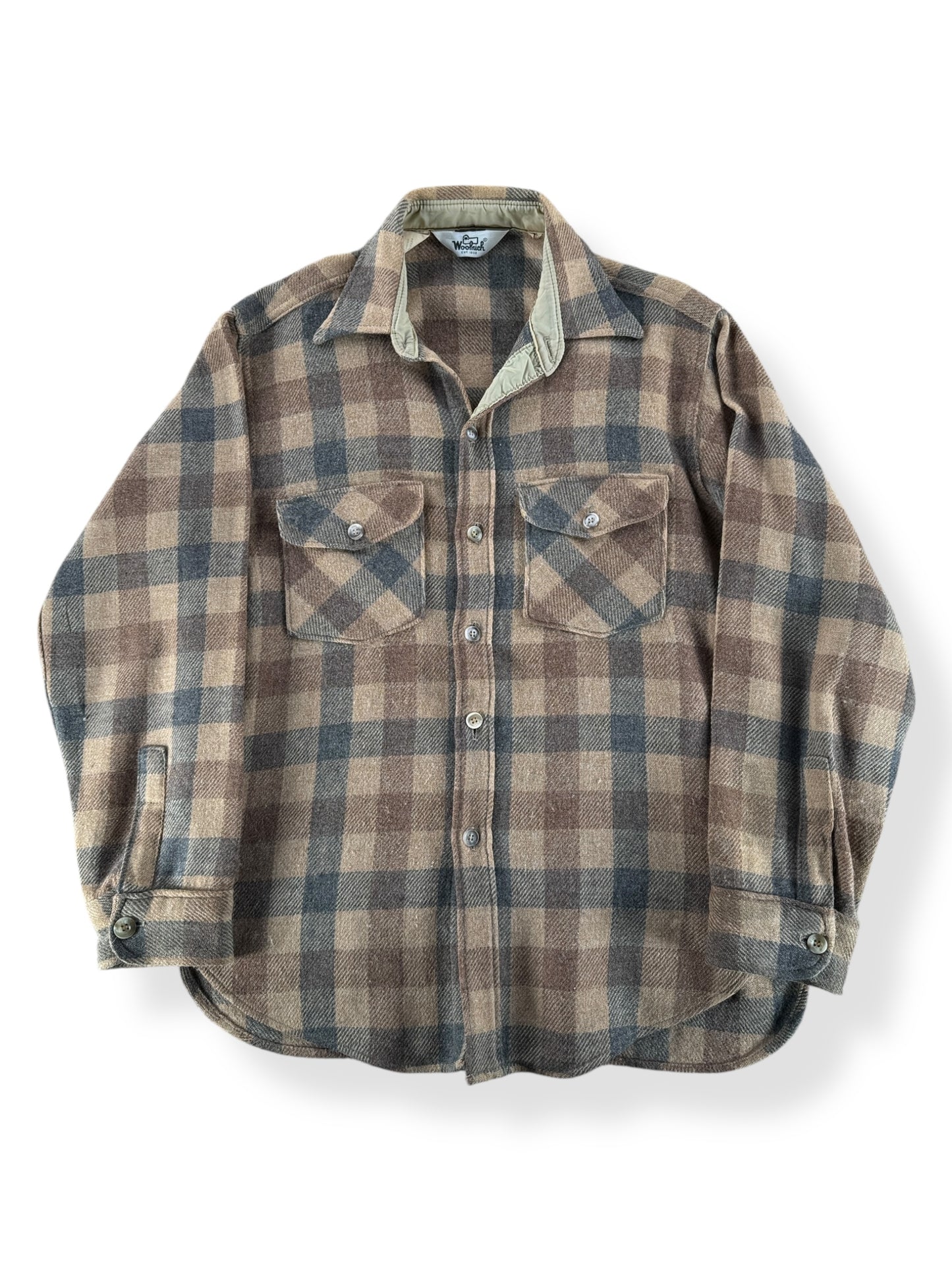 Front of Vintage Beige & Grey Woolrich Flannel SZ M