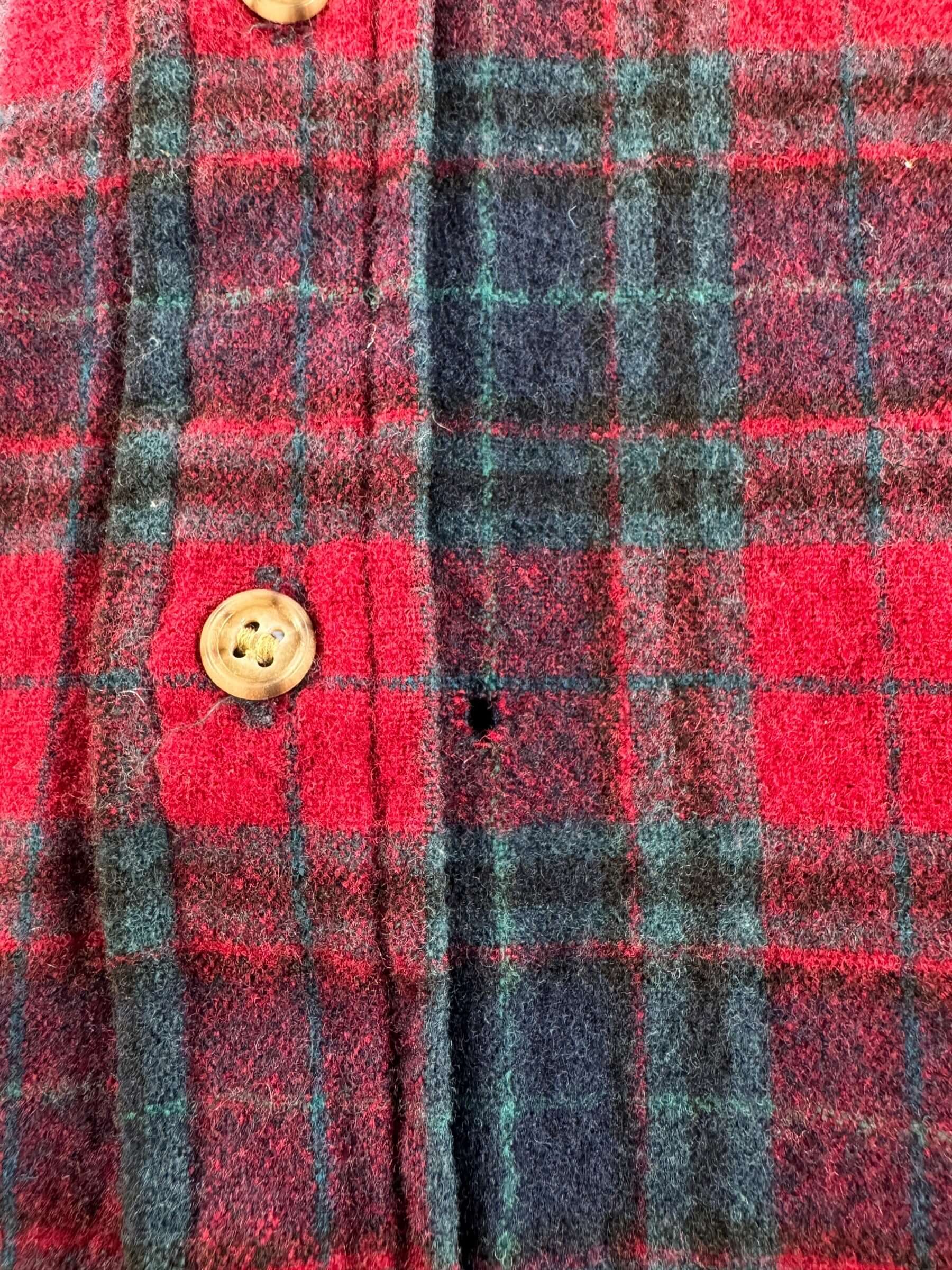 Hole on Vintage Navy & Burgundy Pendleton Flannel SZ XL (Fits L)
