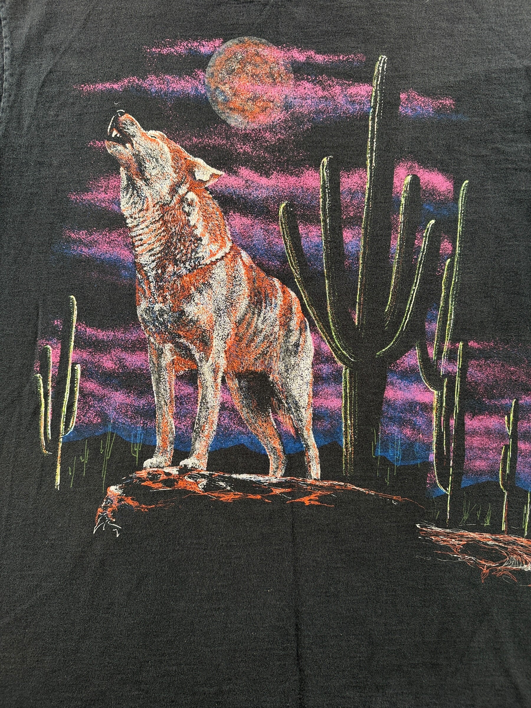 Front graphic on Vintage Hazelwood Wolf Tee SZ L