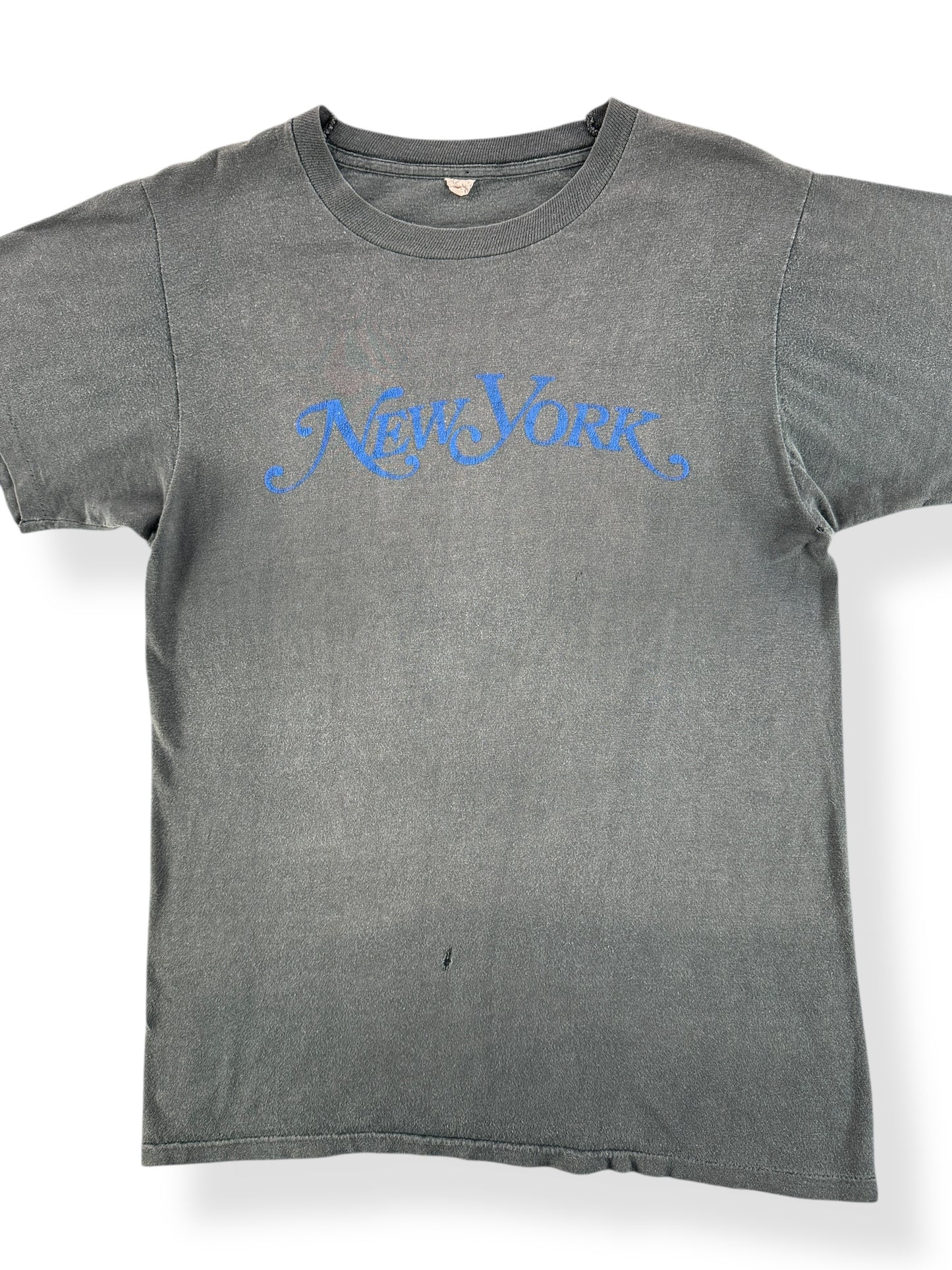 Front Close Up of Vintage New York Magazine Tee SZ S