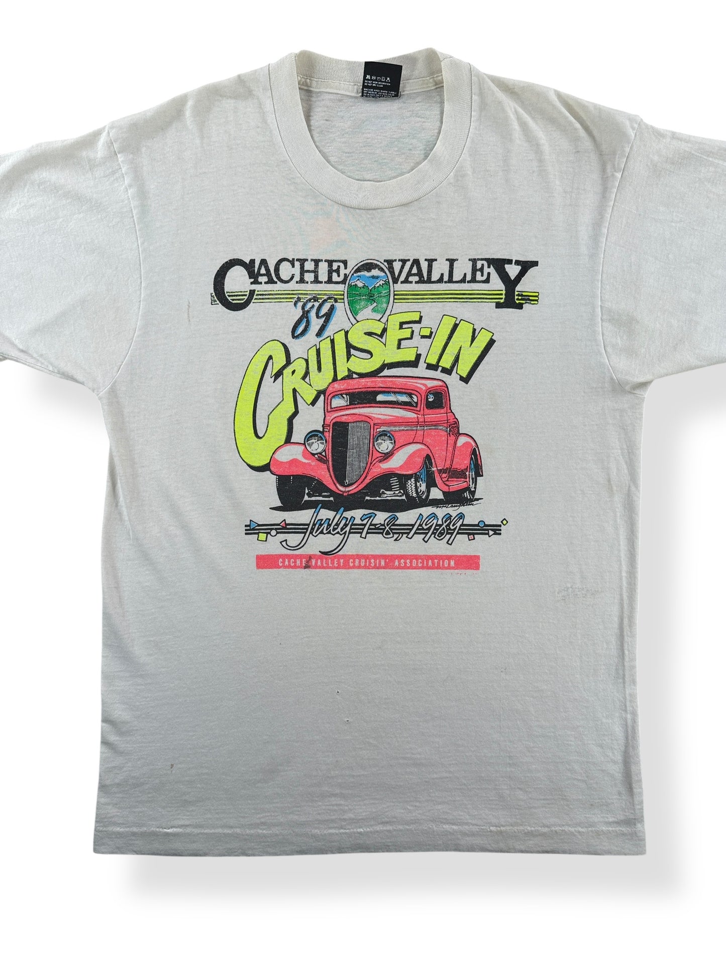 Front Close Up of Vintage Cache Valley Cruise In Car Tee SZ M