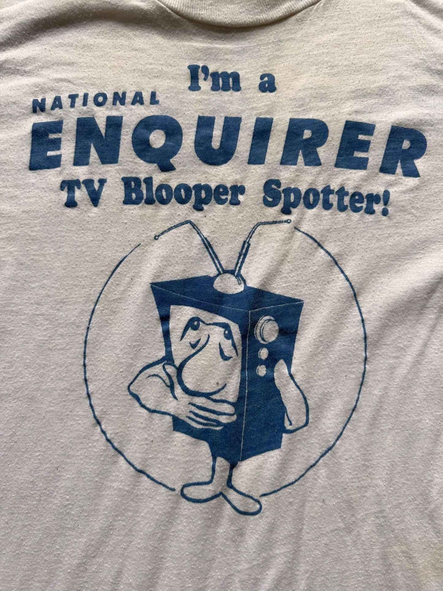 front graphic of Vintage Paint Splattered National Inquirer Tee SZ M