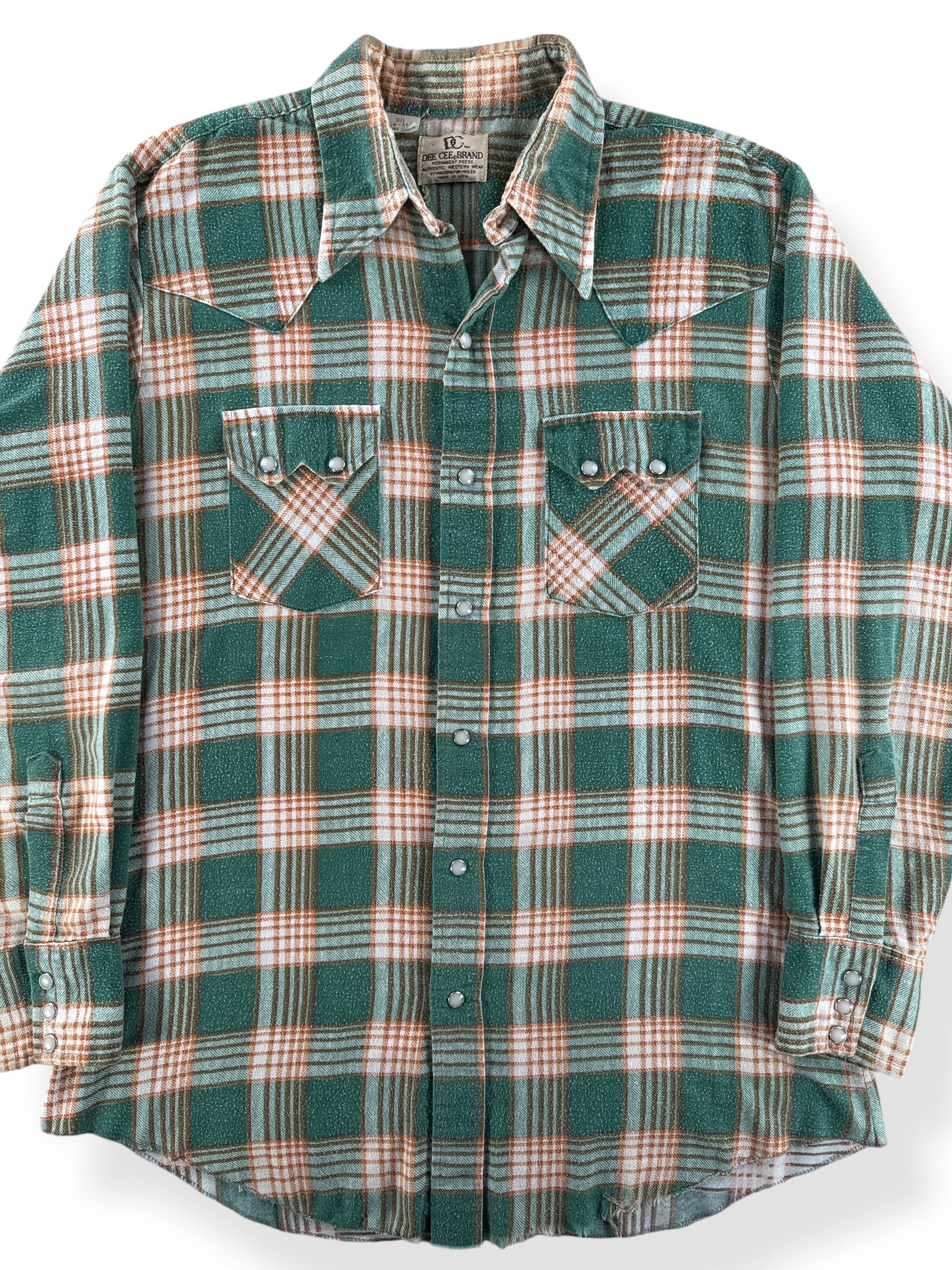 Front Close Up of Vintage Dee Cee Faded Cotton Pearl Snap SZ 16-34 (Fits L)