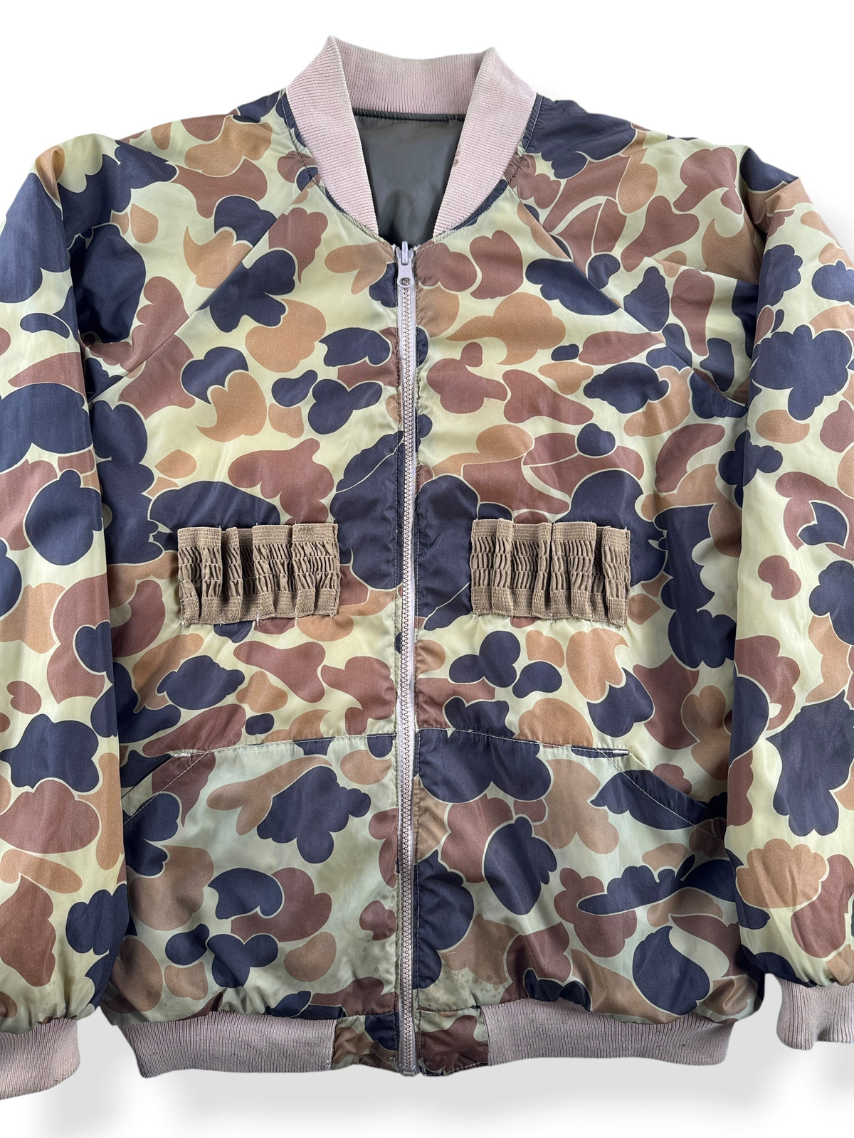 Close-up of Vintage Columbia Reversible Hunting Bomber Jacket SZ L