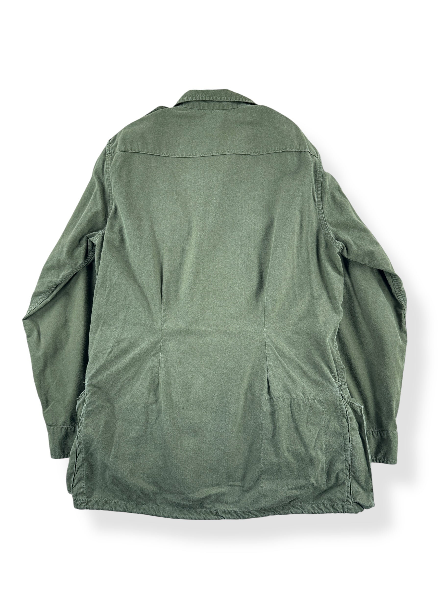 Back of Vintage Canadian Military Smock SZ L