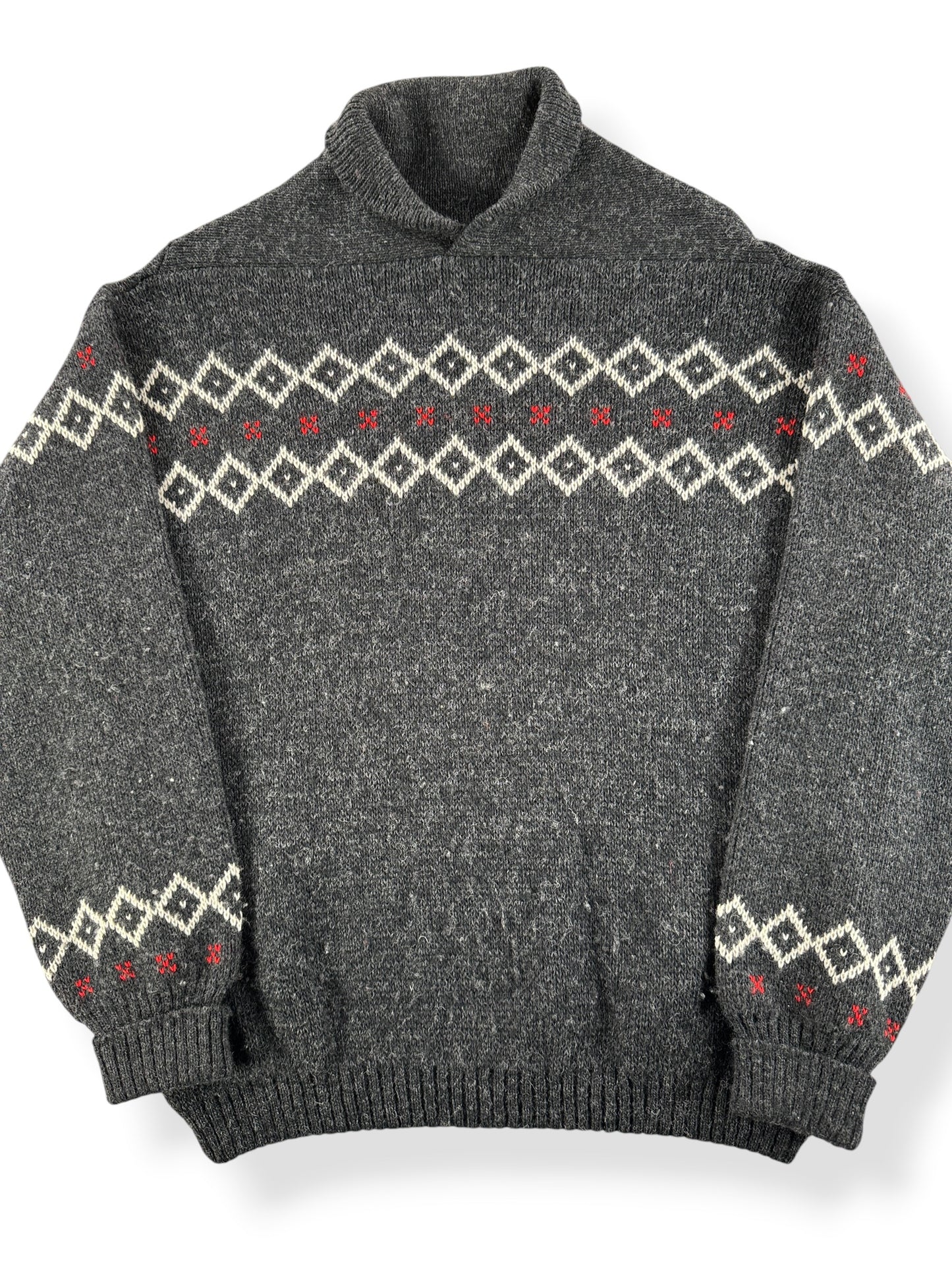 Front Close Up of Vintage Norwegian Figgjo Sweater SZ 16