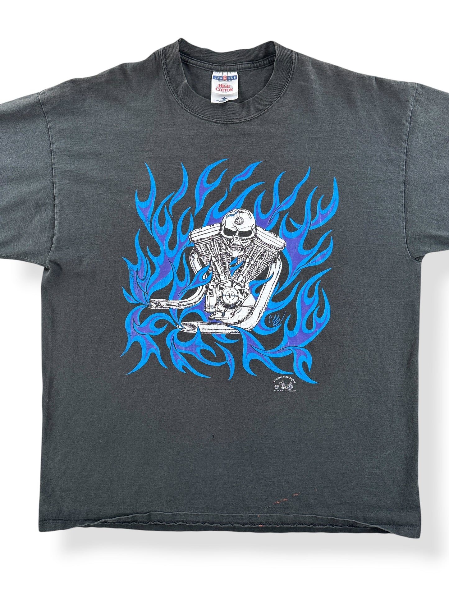Front Close Up of Vintage Lifestyle Accessories Flames and Engine Tee SZ L