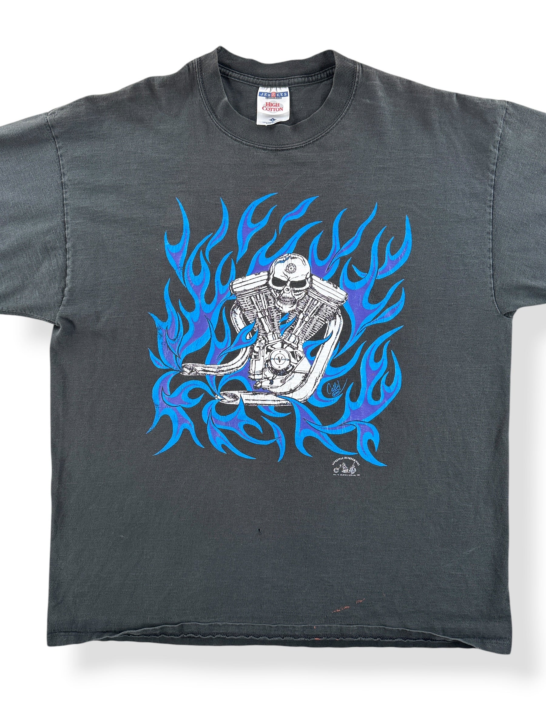 Front Close Up of Vintage Lifestyle Accessories Flames and Engine Tee SZ L