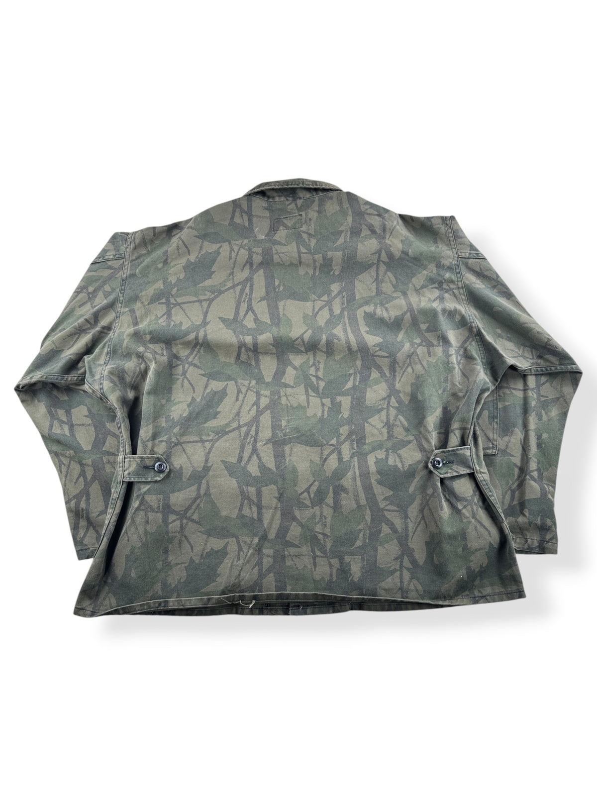 Back of Vintage Cabella's Camo Chore Coat SZ XXL