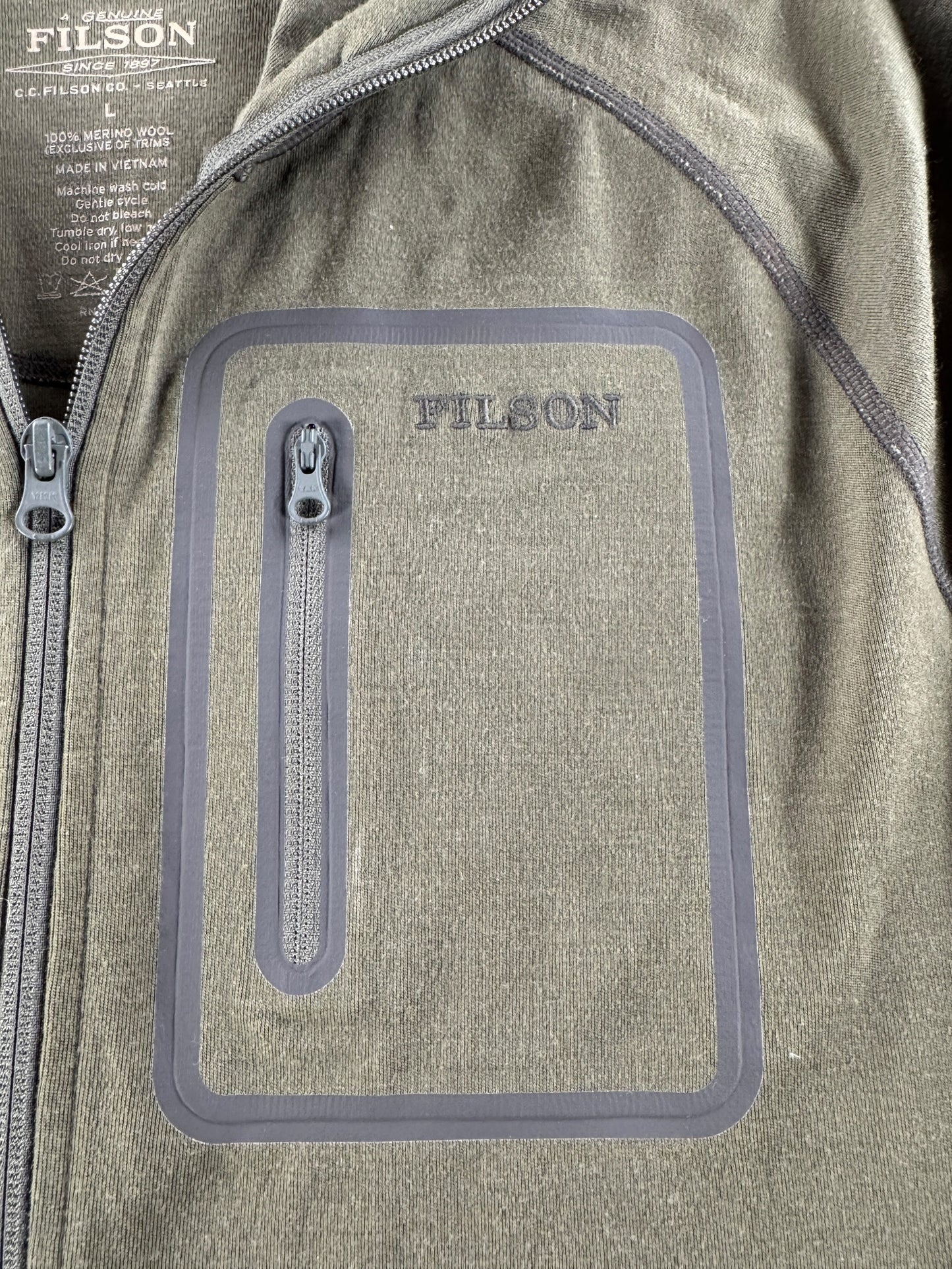 Pocket on Filson Merino Wool Hoodie SZ L