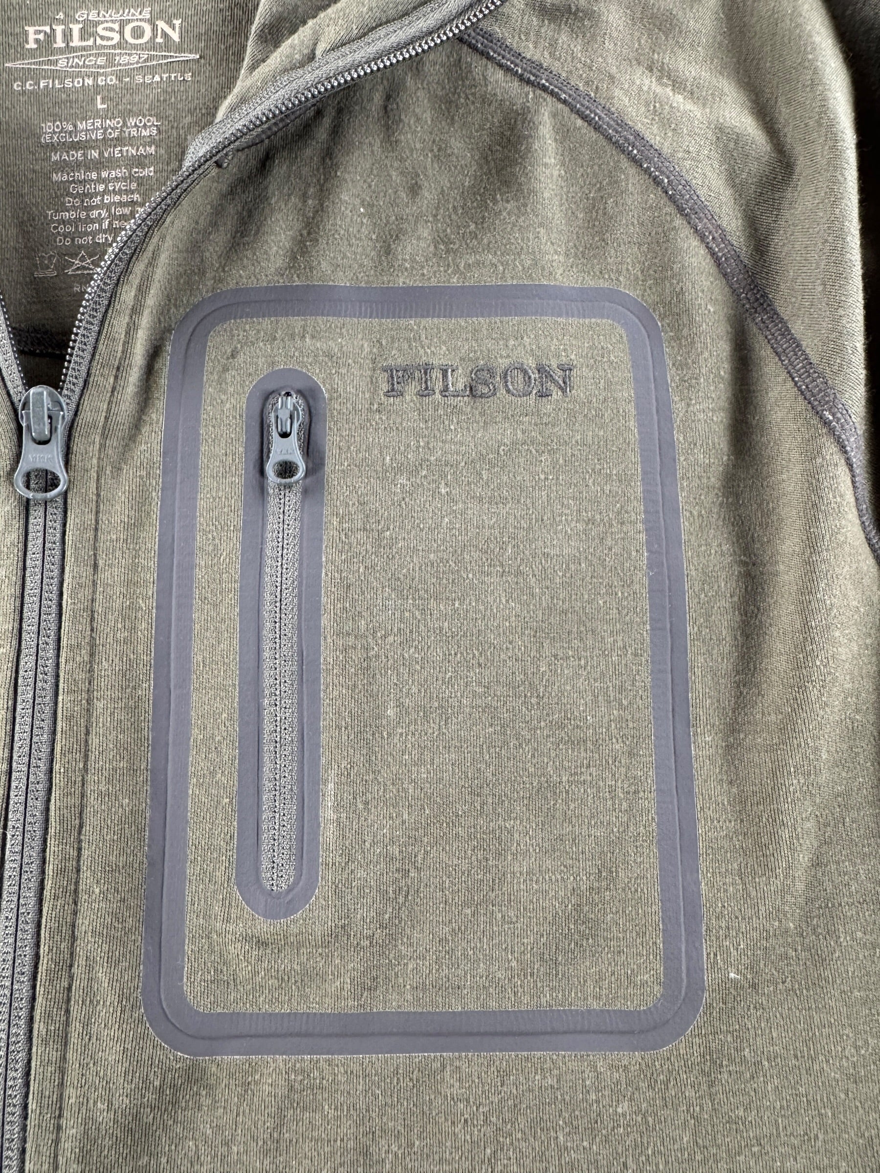 Pocket on Filson Merino Wool Hoodie SZ L