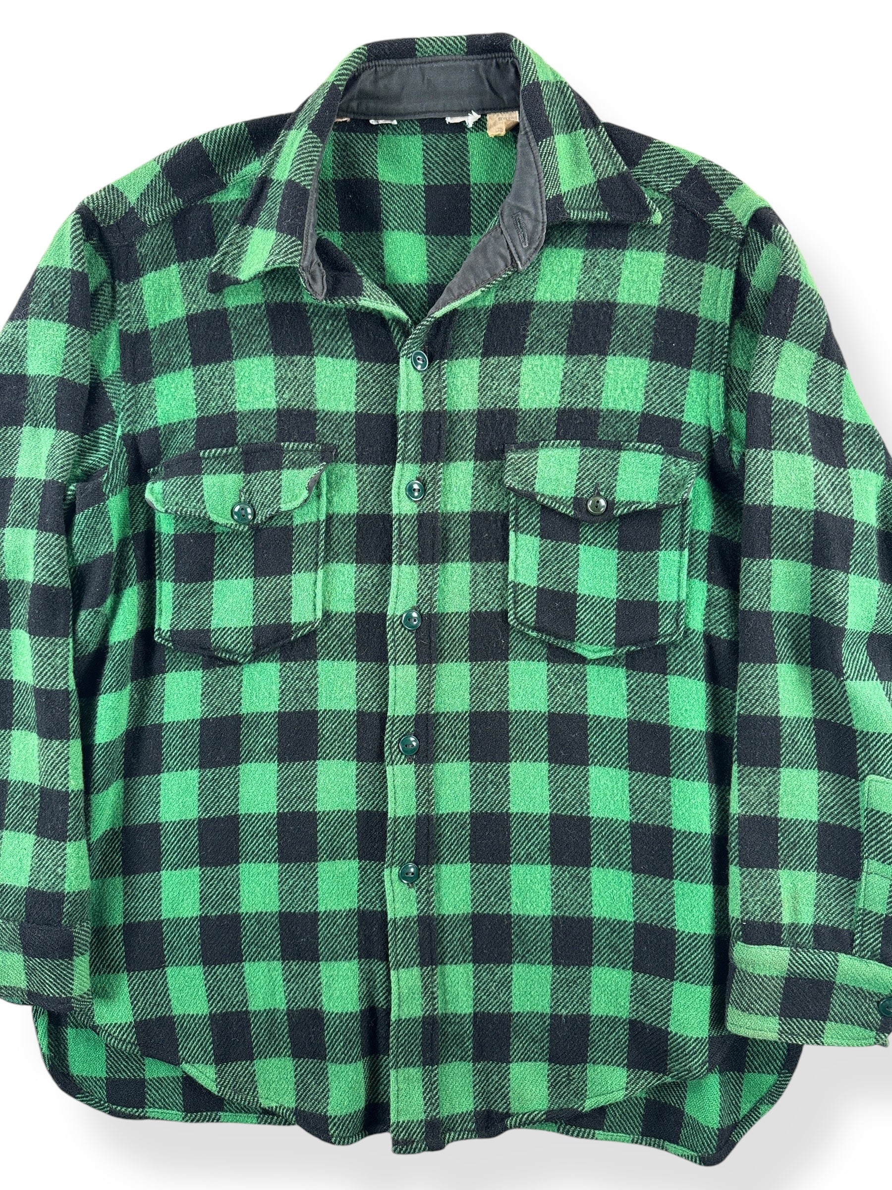 Front Close Up of Vintage Woolrich Green & Black Jac-Shirt SZ L