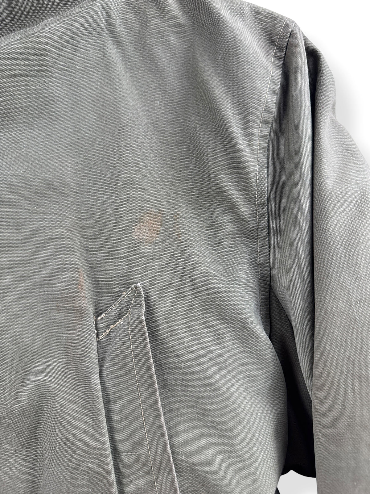Stain on front of Vintage B-9 Civilian Parka SZ XL