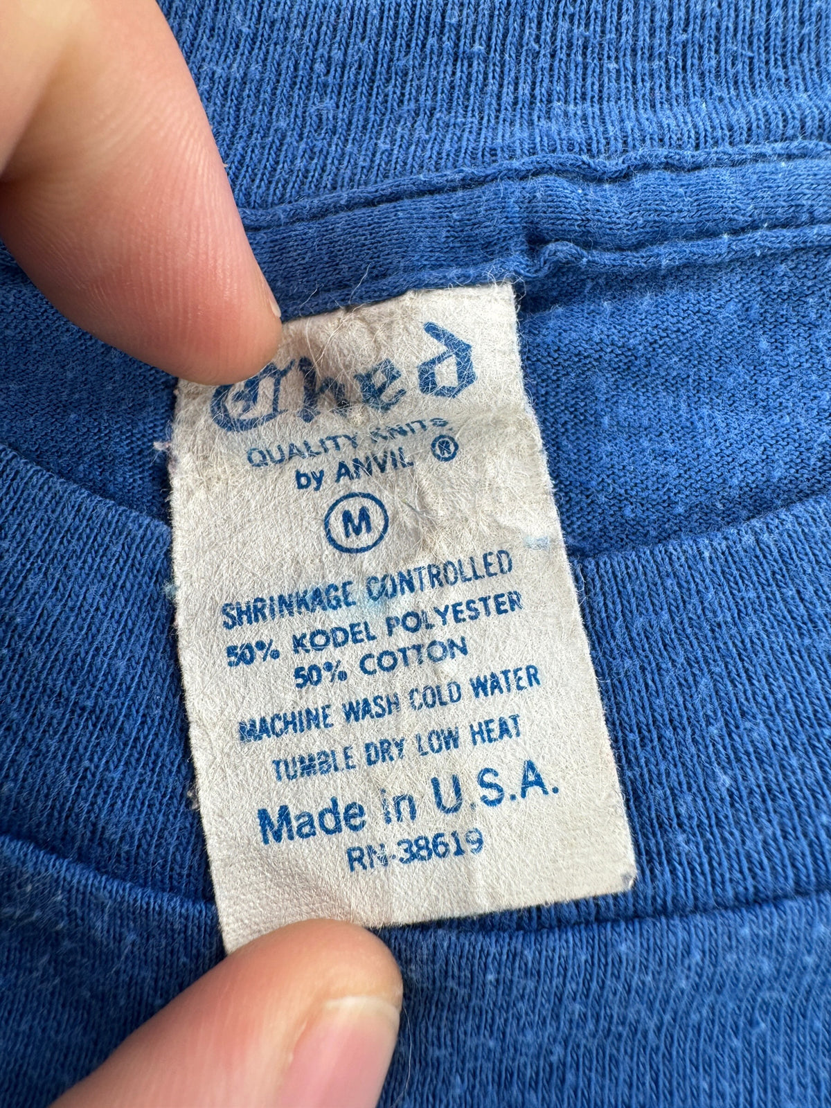 Tag on Vintage 1980s MTV Tee SZ M (Fits XS)