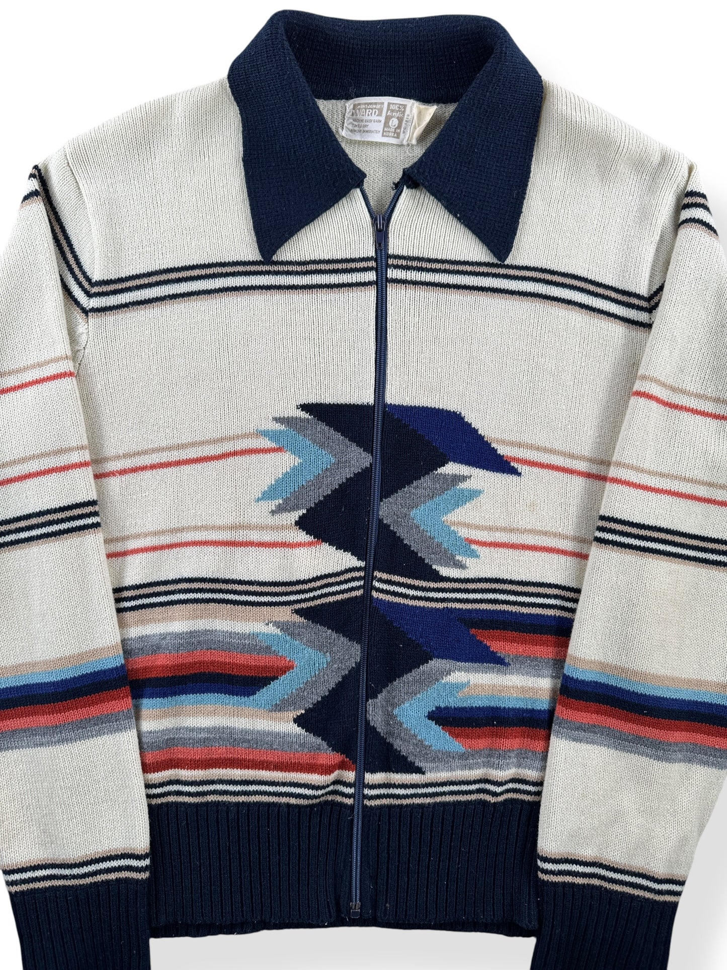 Front Close Up of Vintage 70s MW Aztec Acrylic Zip Up Sweater SZ L (Fits S)