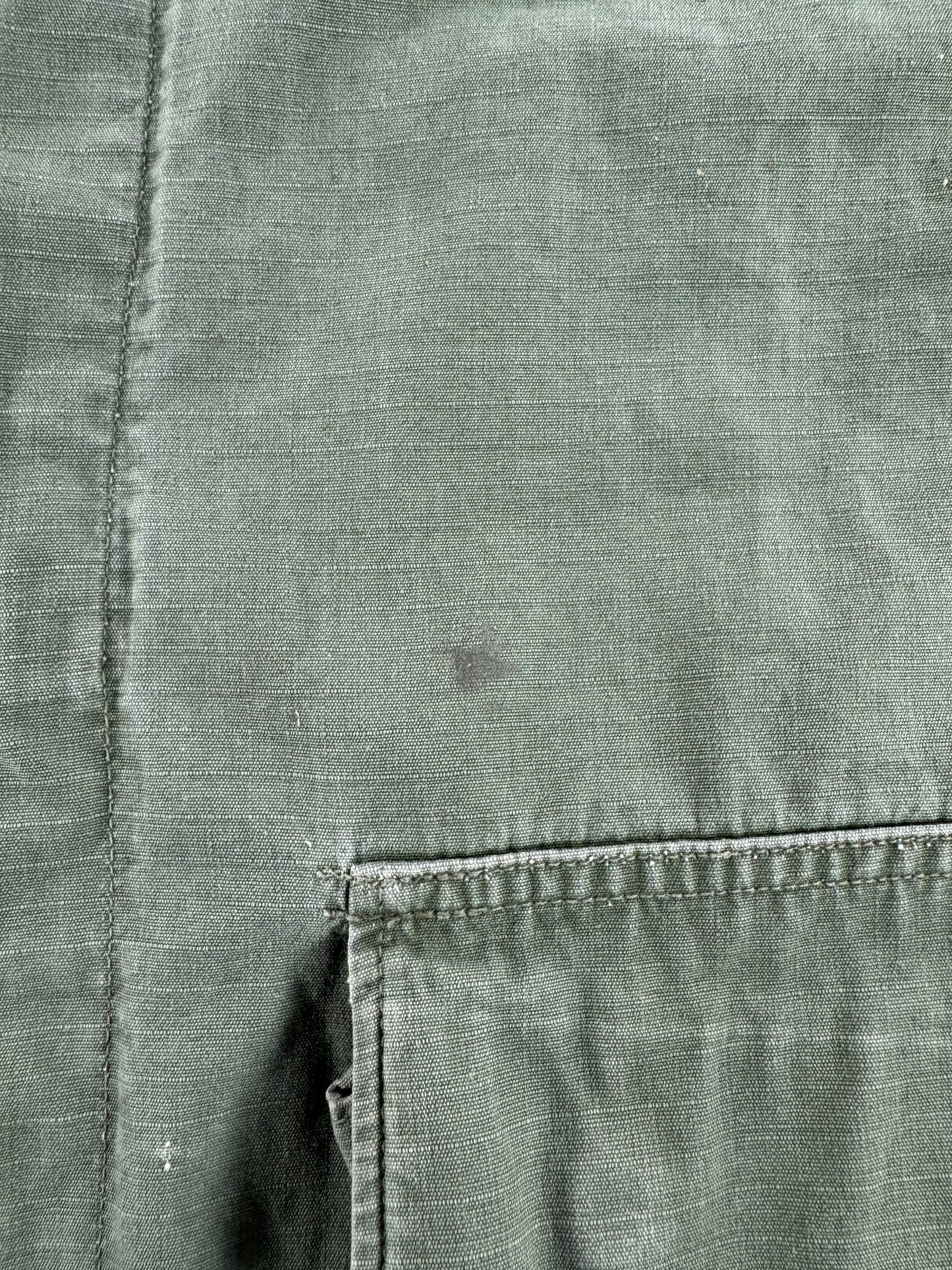 Stain on Vintage Vietnam Era Rip Stop OG107 Short Sleeve Shirt SZ S