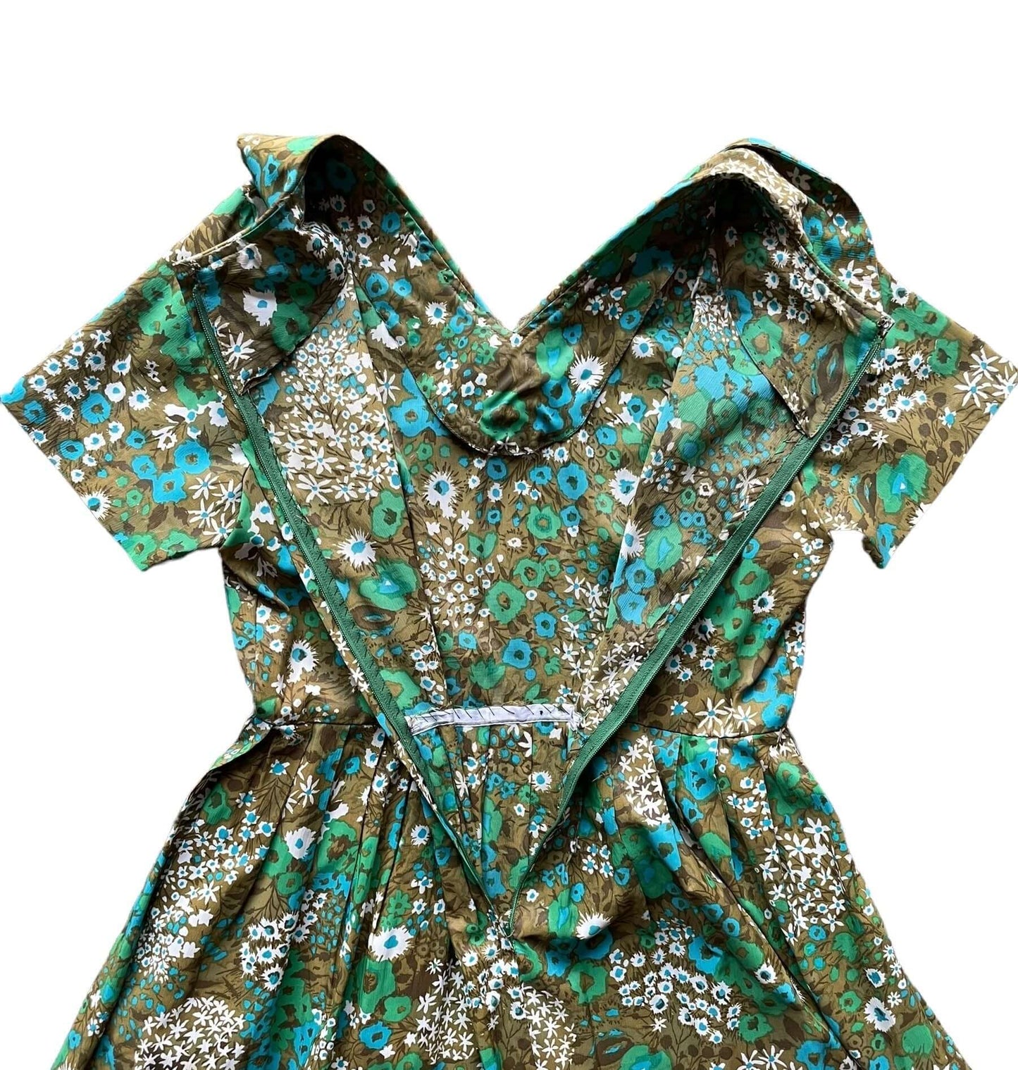 Open zipper view of 1960s Green Floral Babydoll Dress L