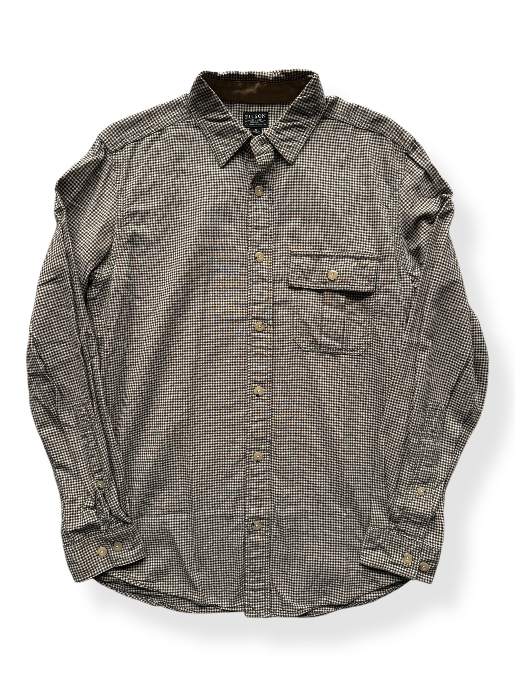 Front of Filson Lightweight Cotton Shirt SZ S