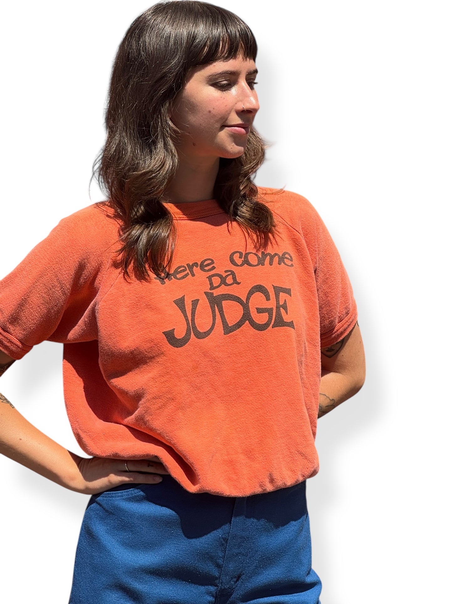 Vintage Here Comes Da Judge Short Sleeve Crewneck SZ M